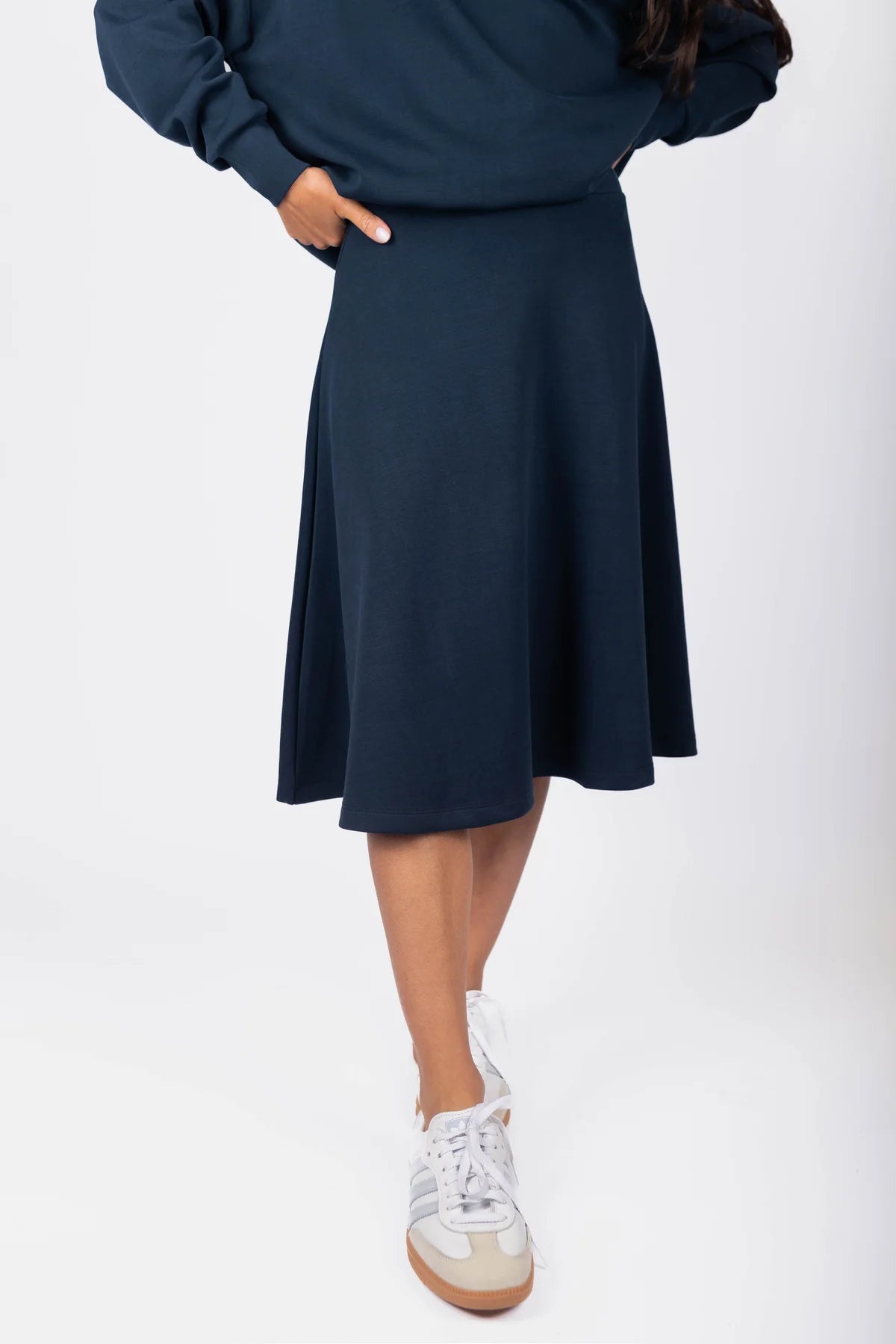 Mina Swing Skirt 26" (Navy)