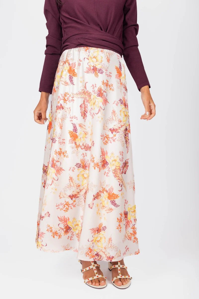 Dakota Skirt (Beige Ground)