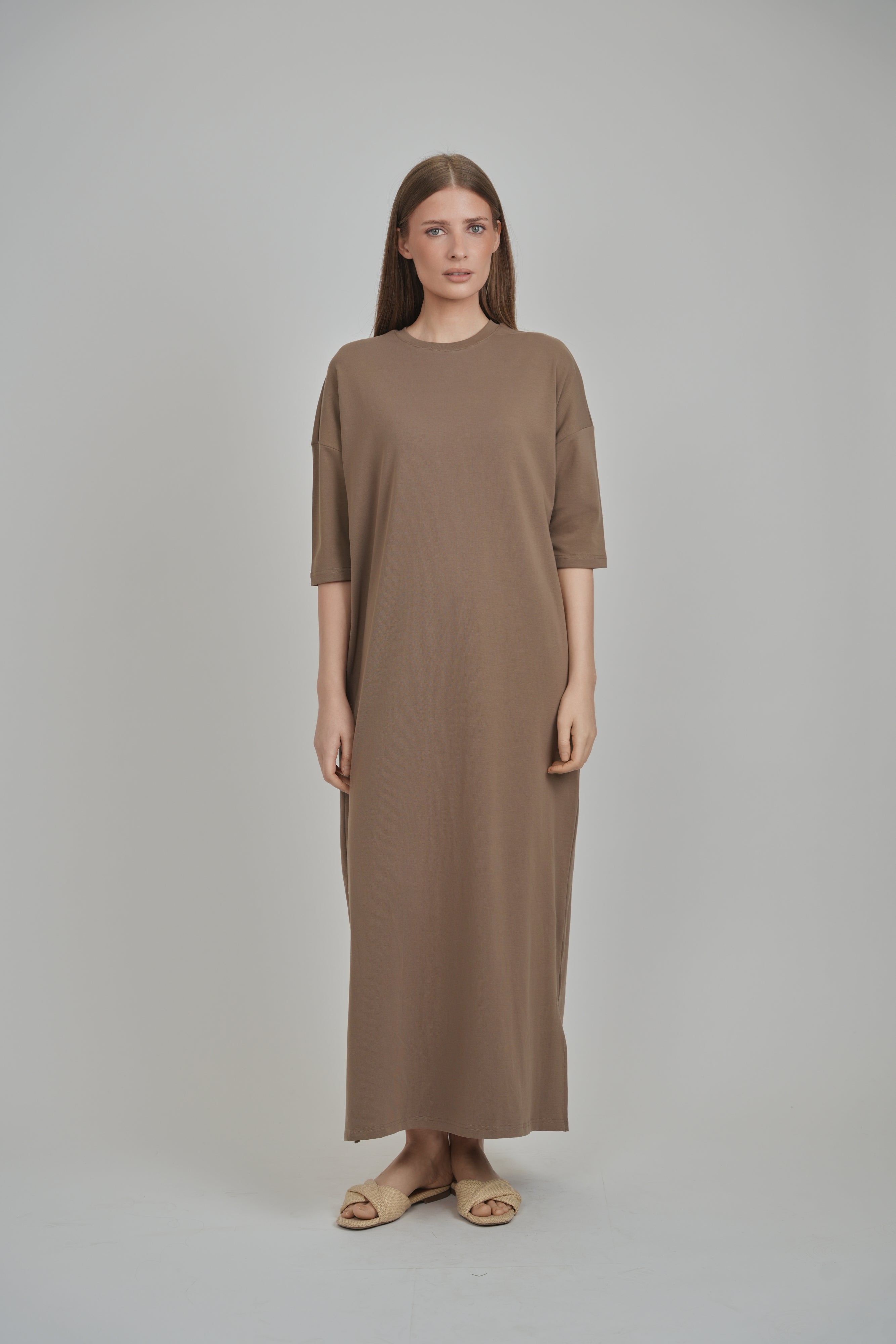 MAXI T-SHIRT DRESS (TAUPE)