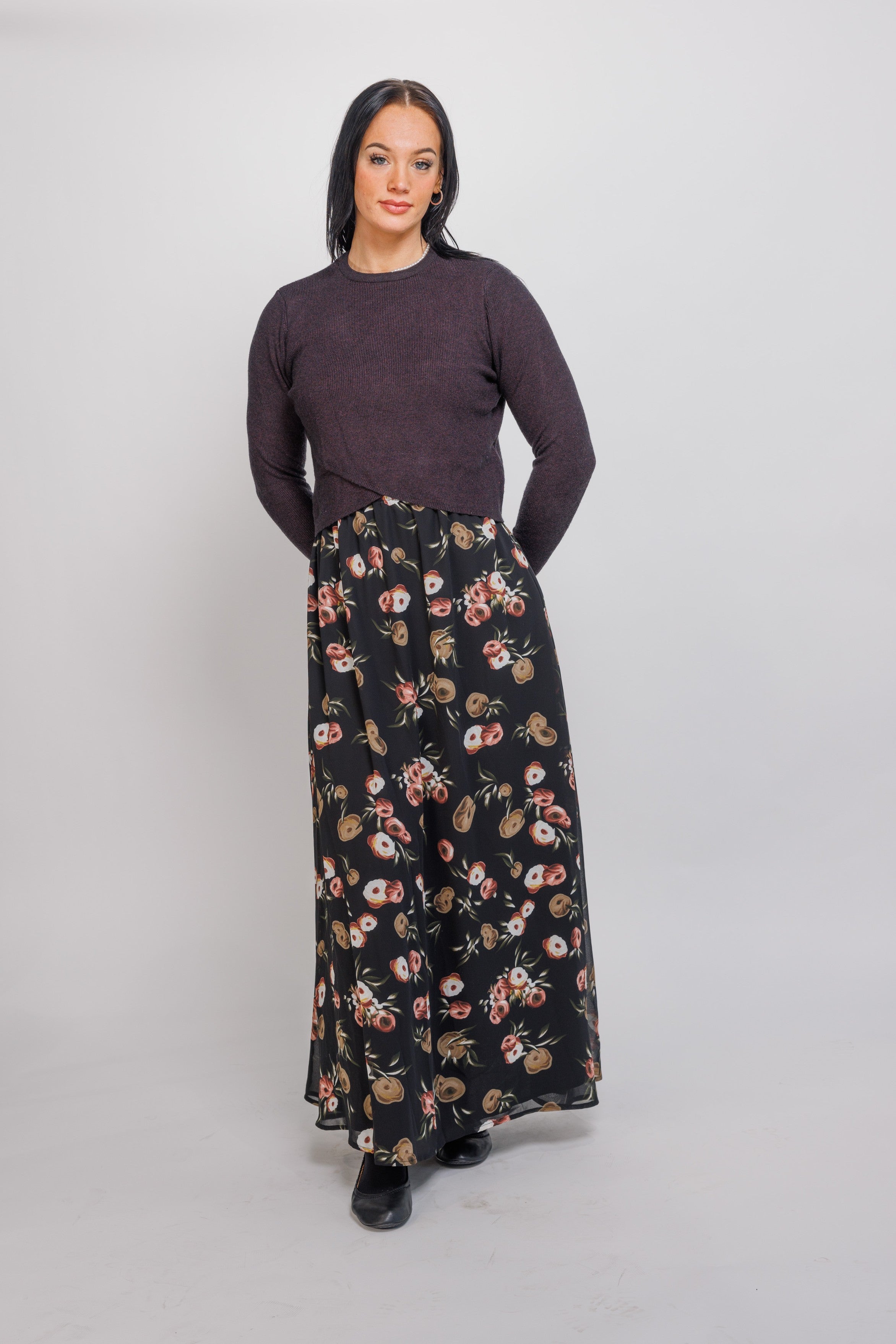 25524- SLEEVELESS FLORAL DRESS