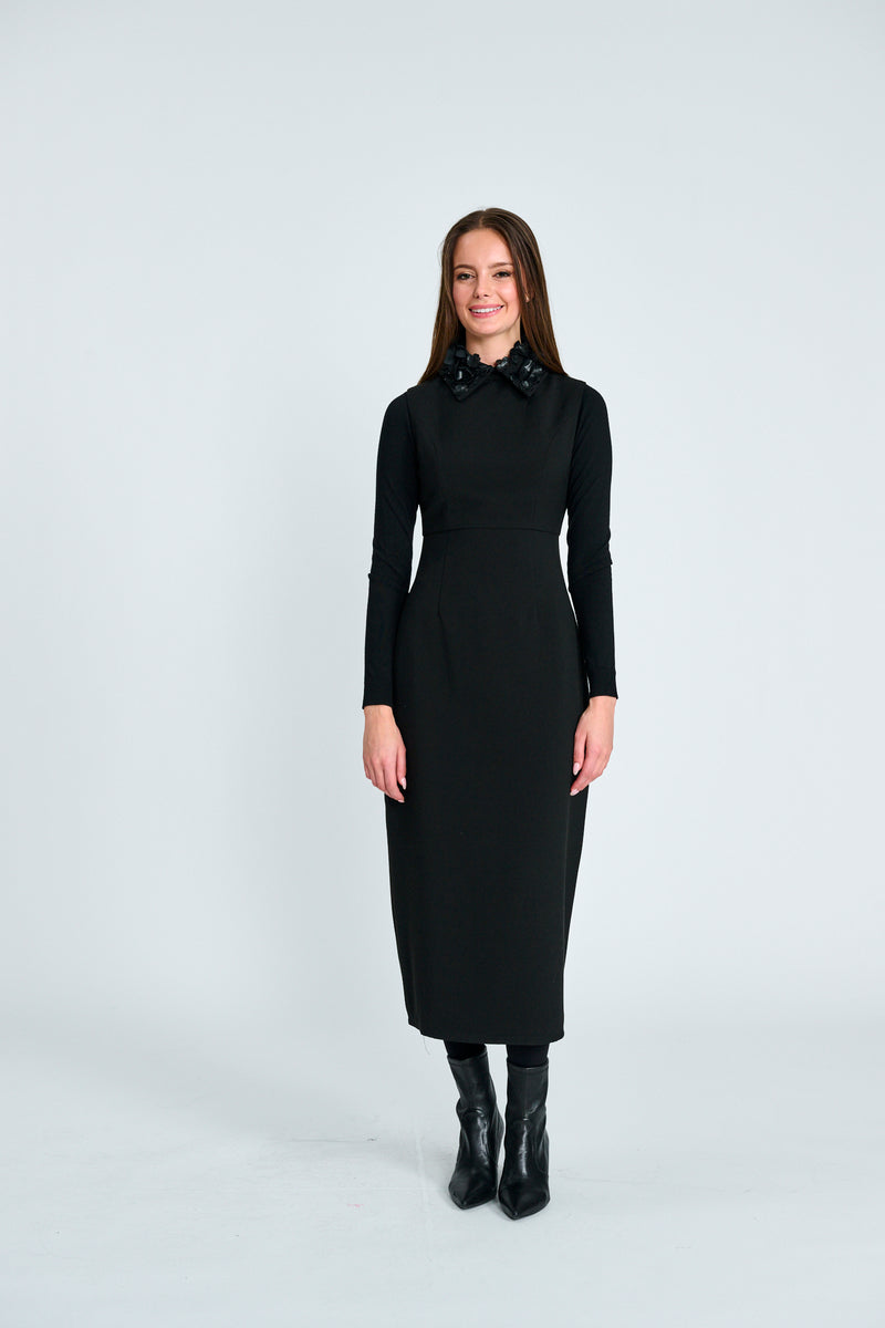 BLACK JUMPER WITH FLORAL APPLIQUED COLLAR 335718