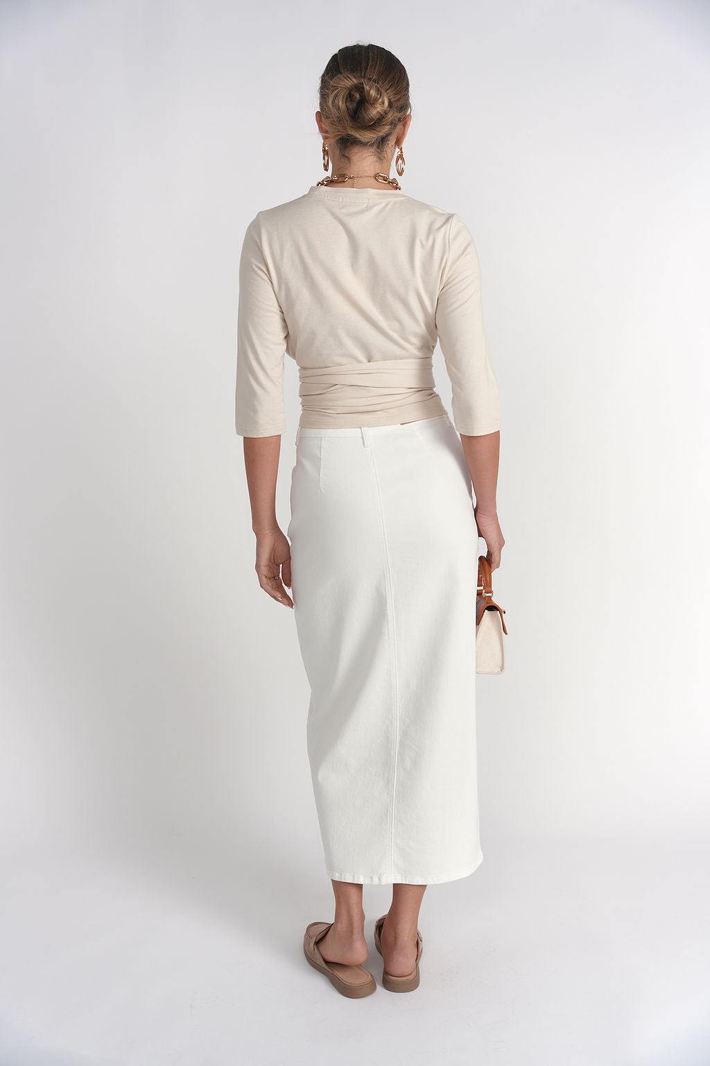 Contrast Pocket Midi Skirt- White Denim