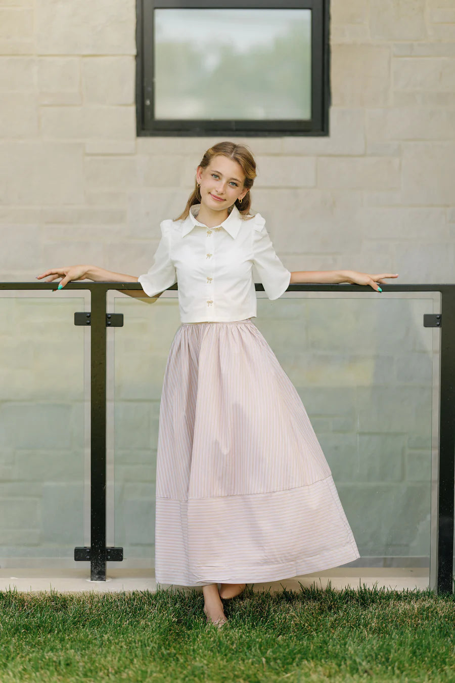 GOLD BOW BUTTON BLOUSE