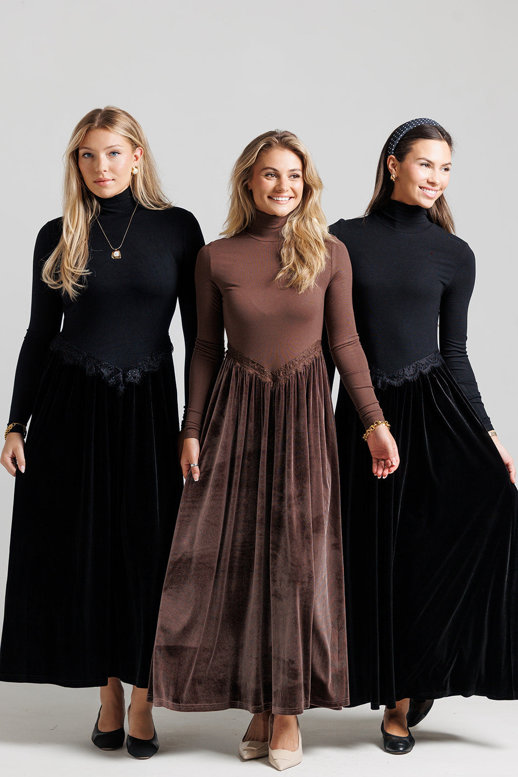 Velvet Lace V Maxi - Brown