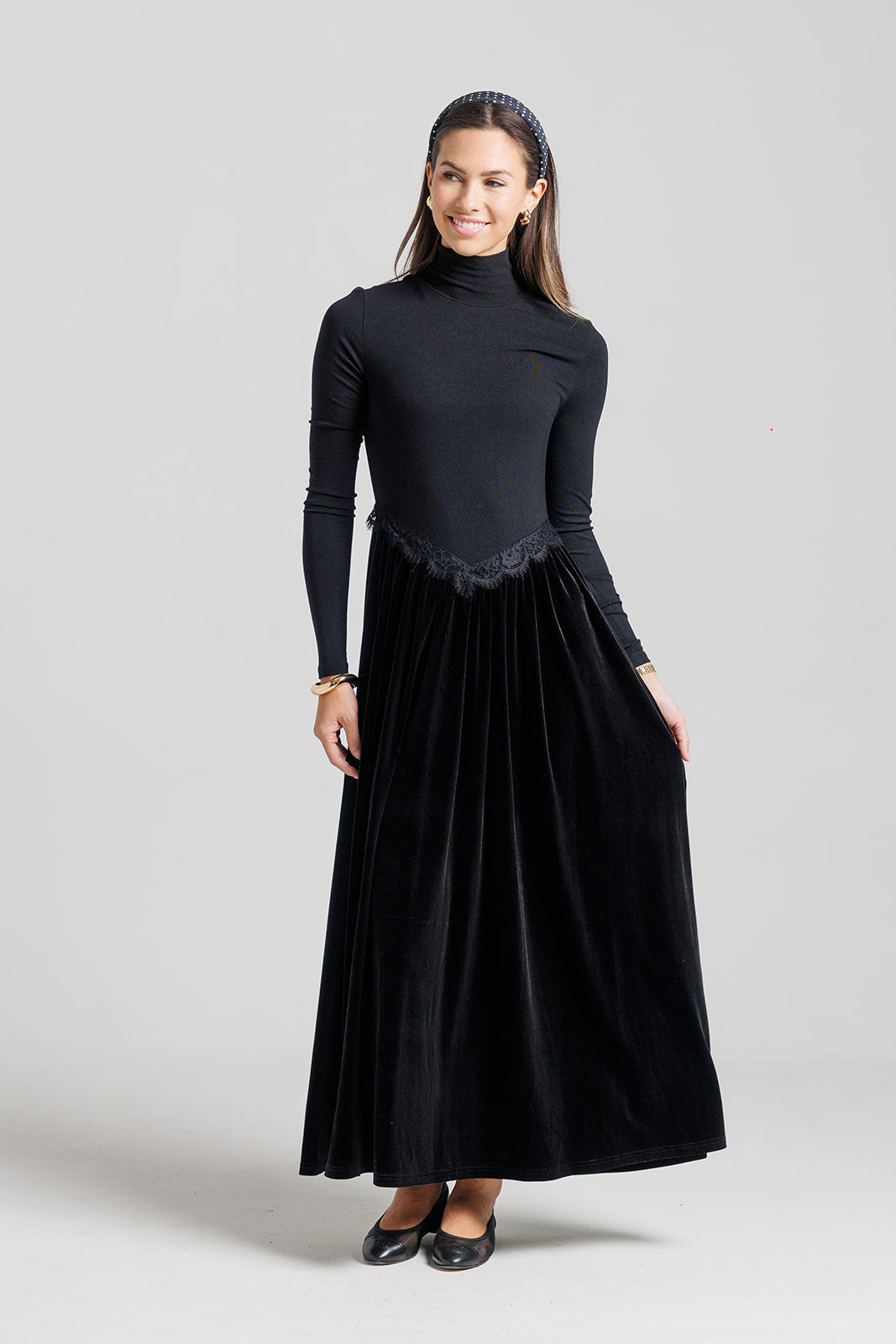 Velvet Lace V Maxi - Black