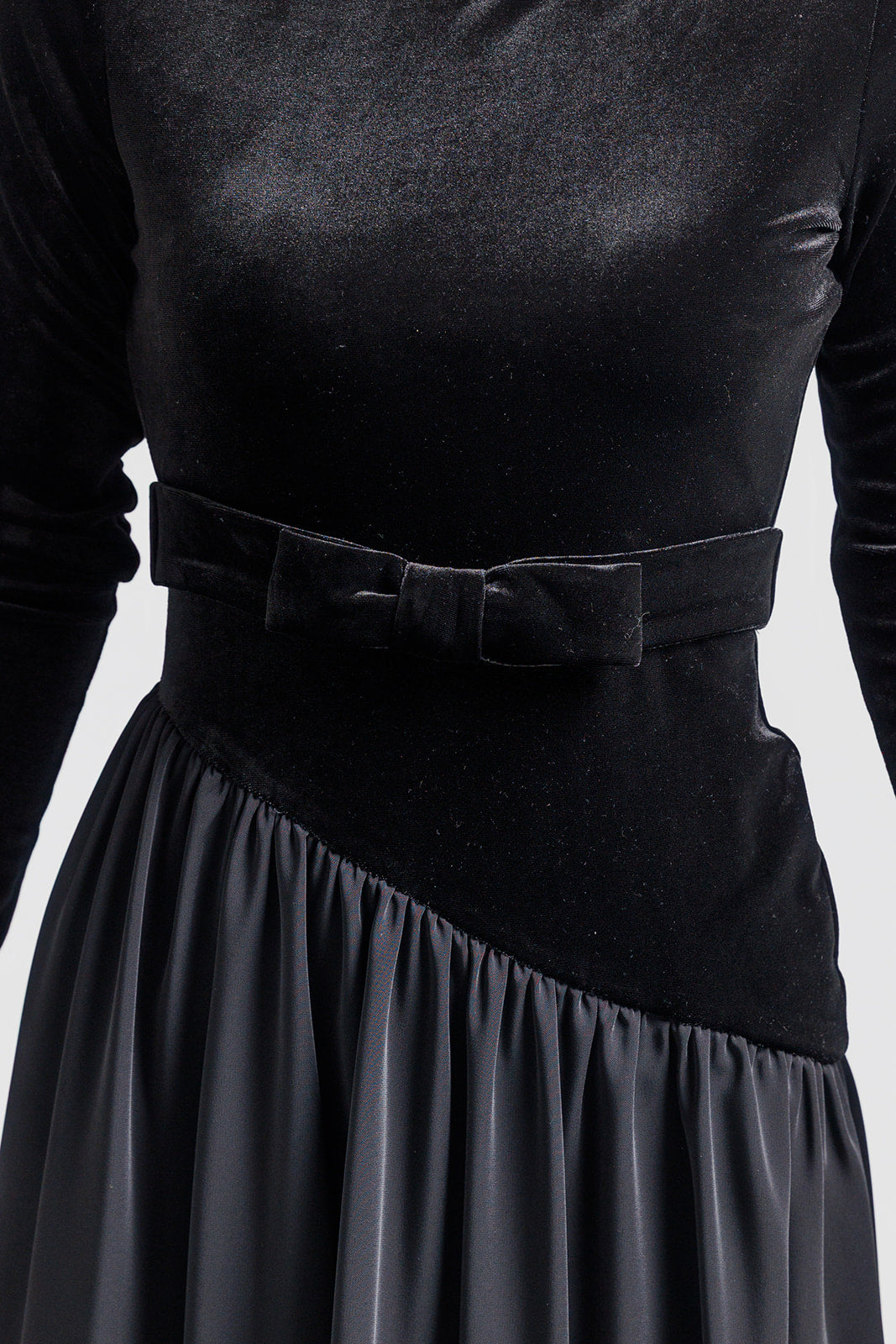 Velvet V Side Line Maxi - Black
