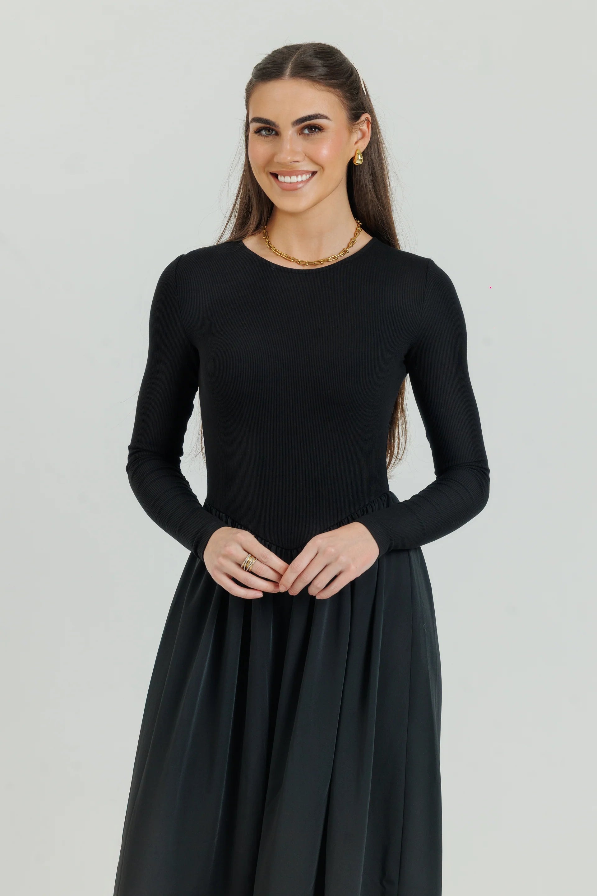 V maxi dress black