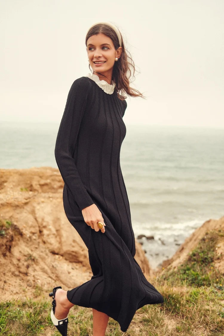 42415_Ruffle_Knit_Maxi_5.webp