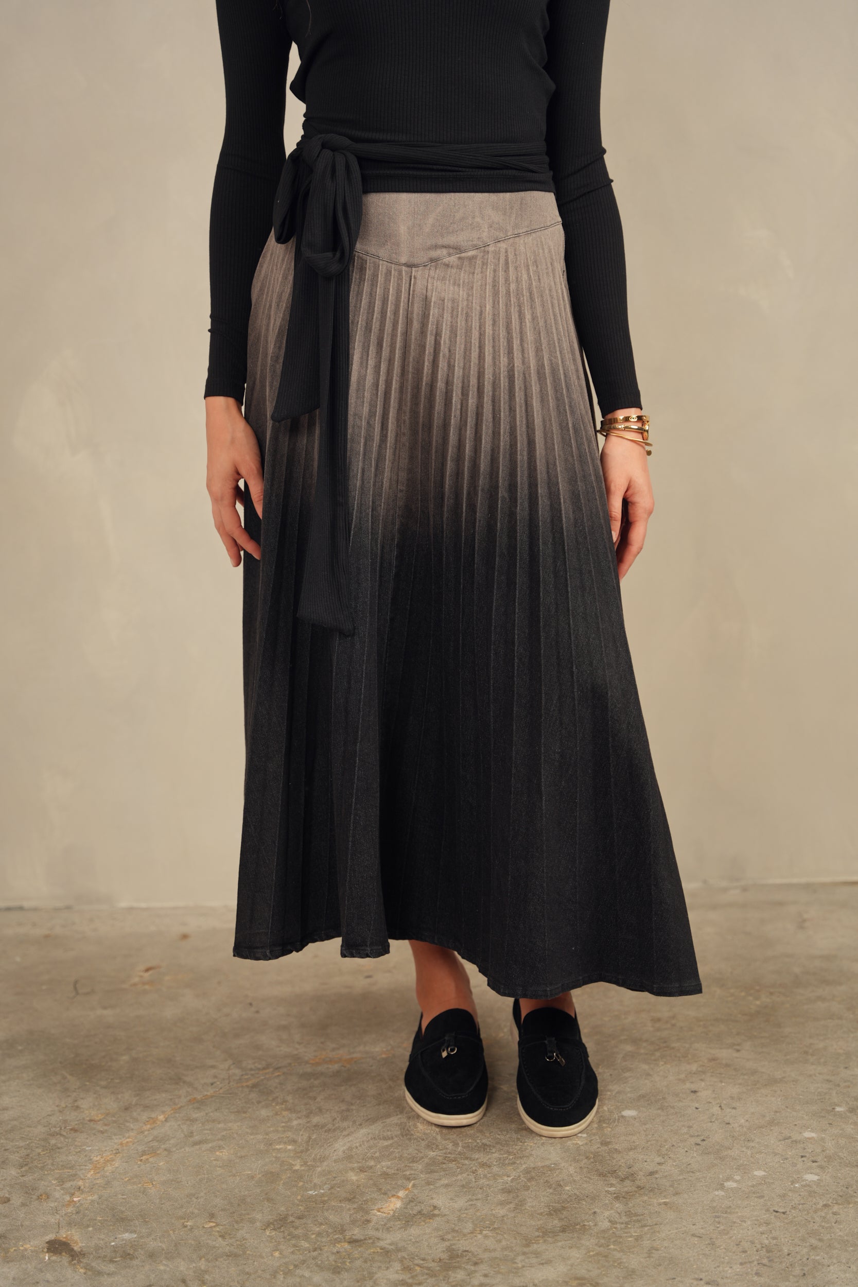 Ombre Pleated Denim Skirt - Maxi