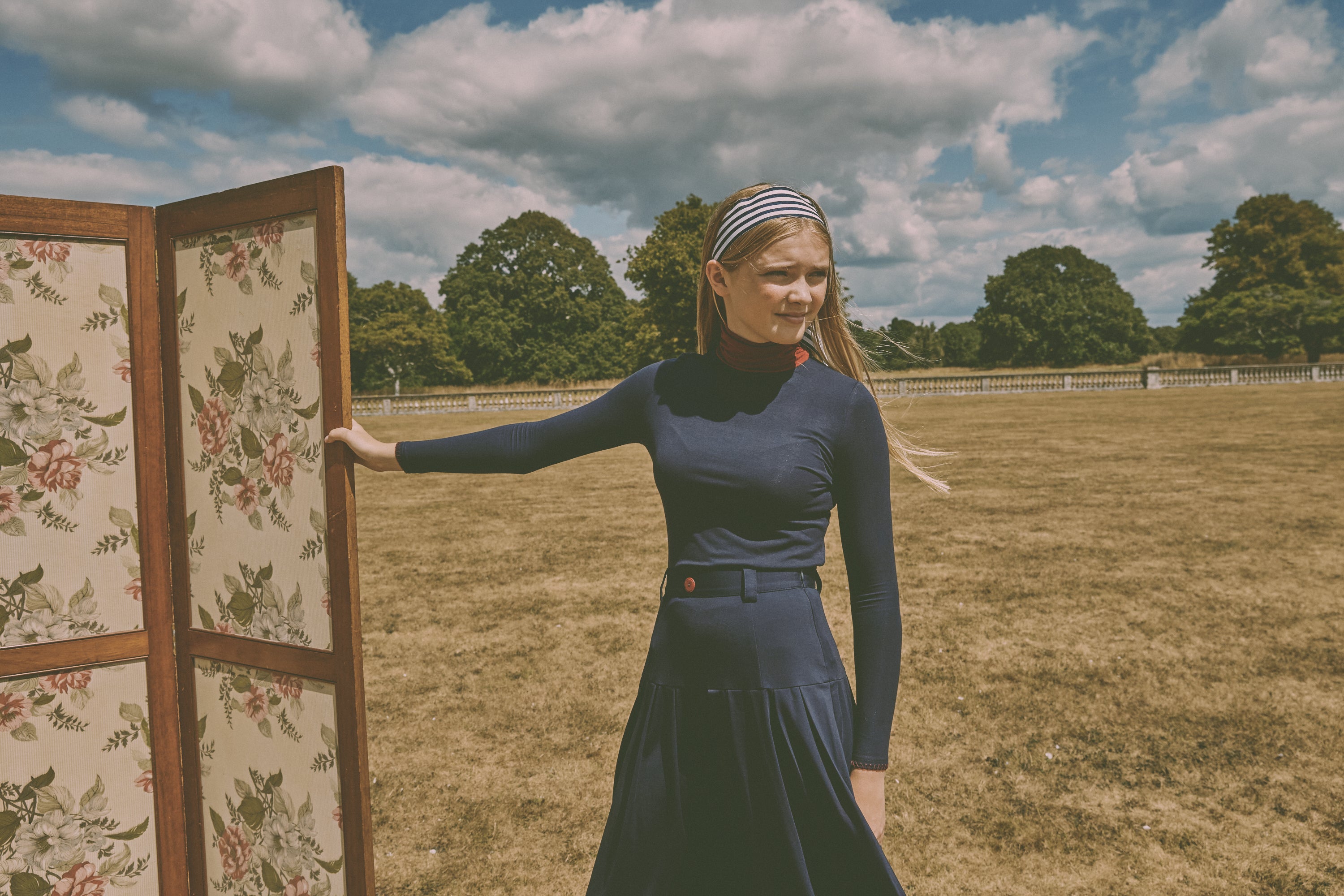 Basic Golf Neck Top with Contrast Colour