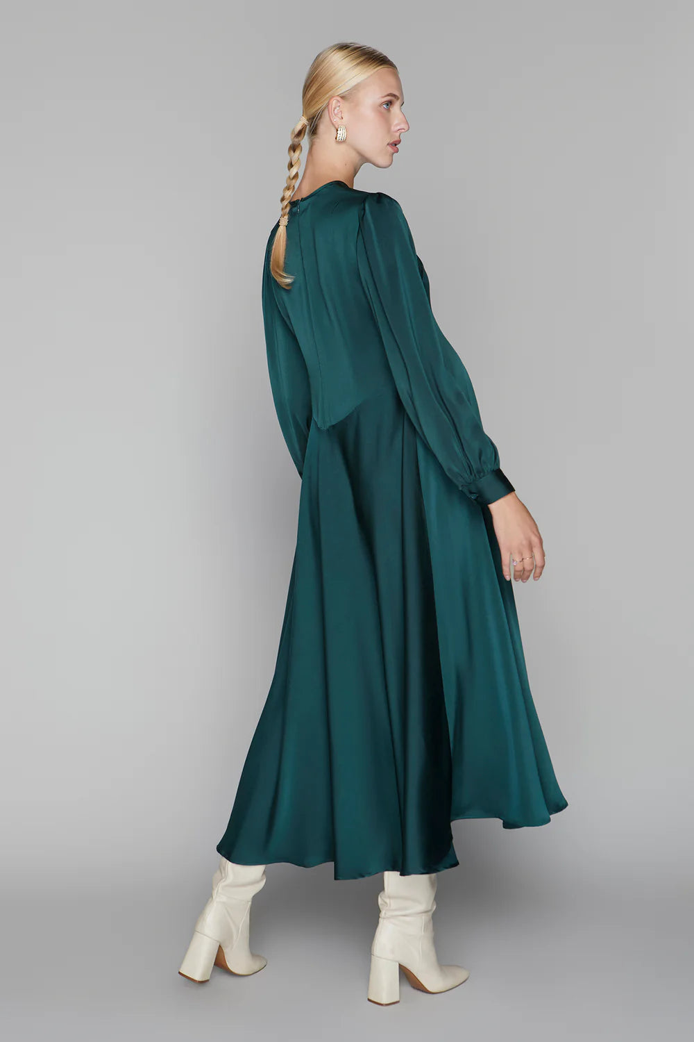 APPARALELFW25_LOOK88_5634.webp