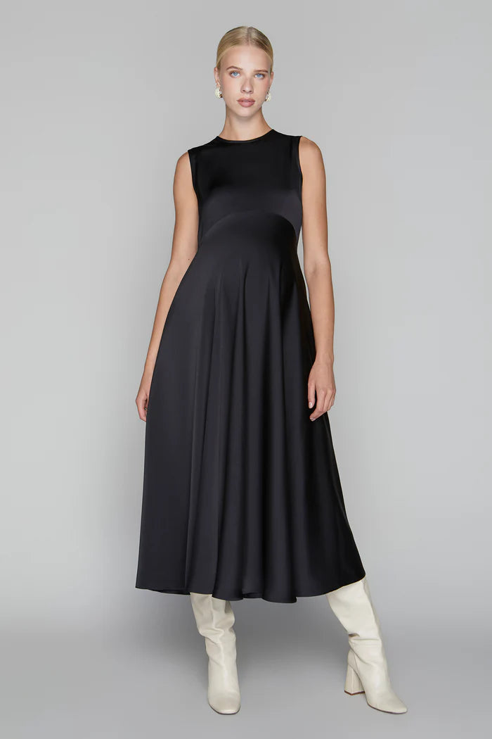 APPARALELFW25_LOOK89_5638.webp