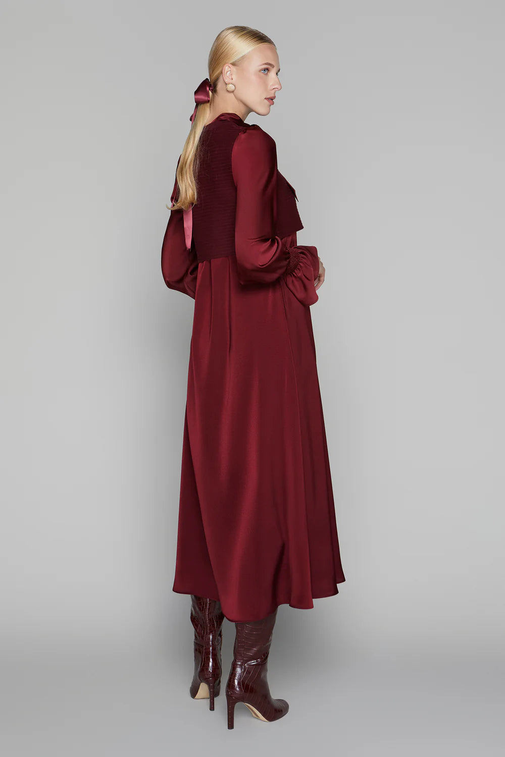 APPARALELFW25_LOOK9_3158.webp