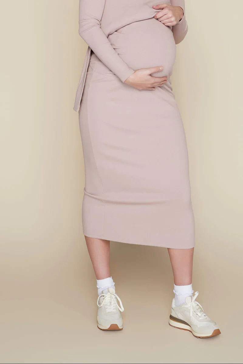 Sapphire Maternity Skirt in Blush