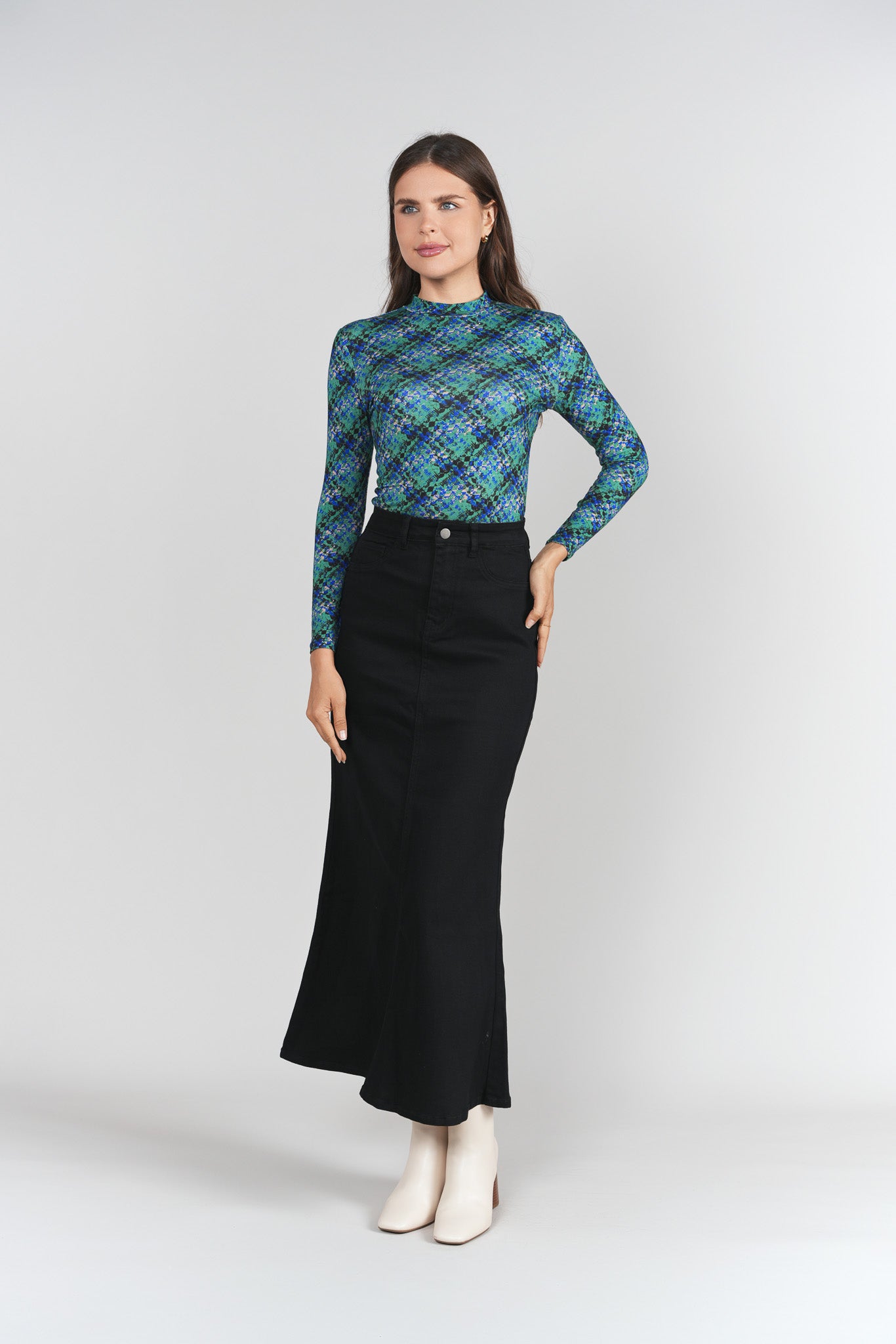 Fray Detail Skirt- Black Corduroy