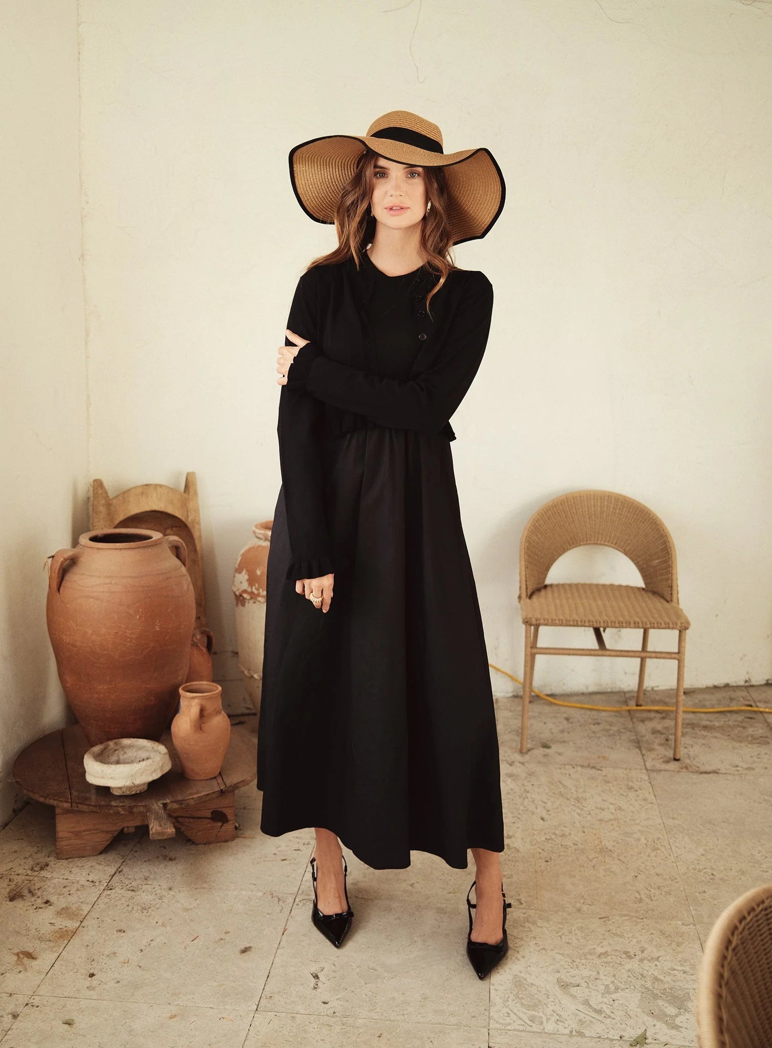 Bliss Ruffle Bottom Cropped Cardi Black