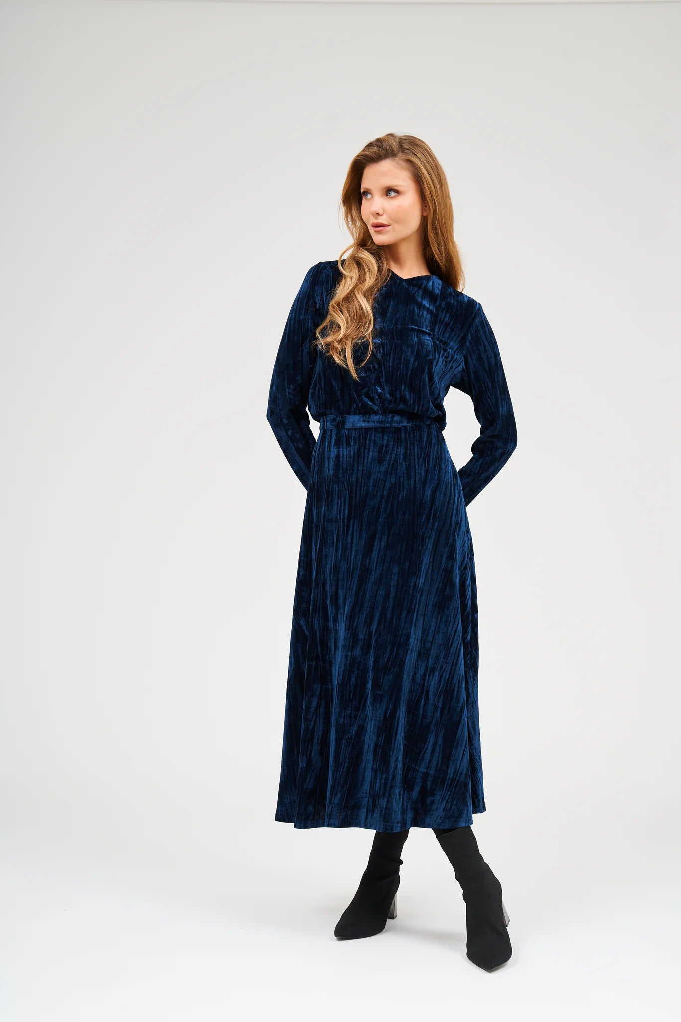 Daniella_WS256582_1_2048x2048_6bba8ea5-70dc-4394-b9f3-04aa89554926.webp