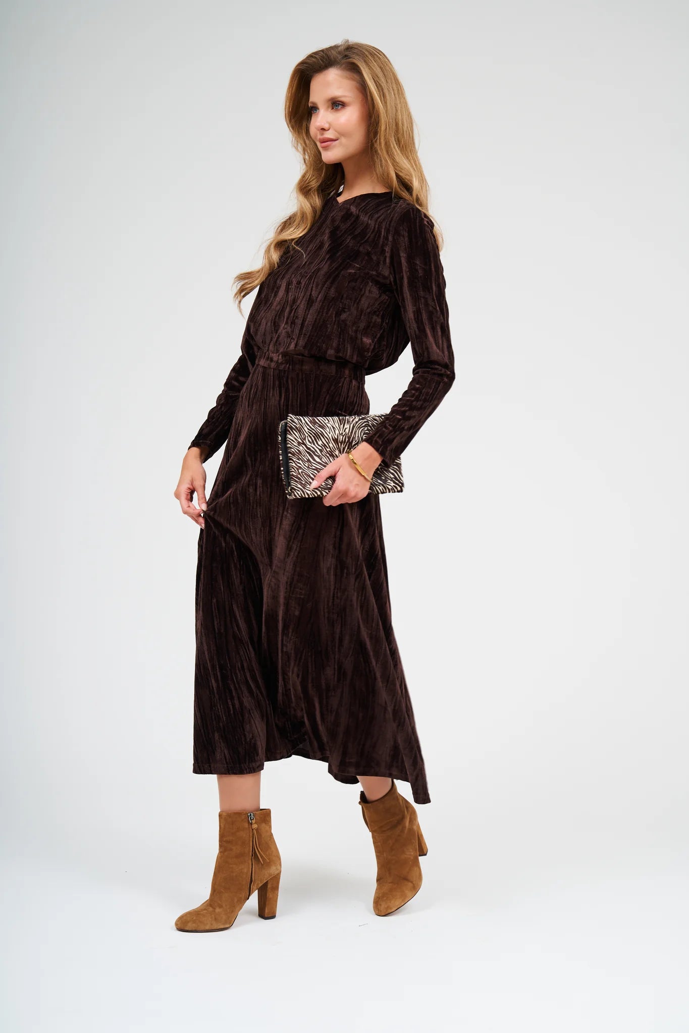 Daniella_WS258817_2048x2048_5b88f20d-d351-4917-9cb9-14976e0c0980.webp