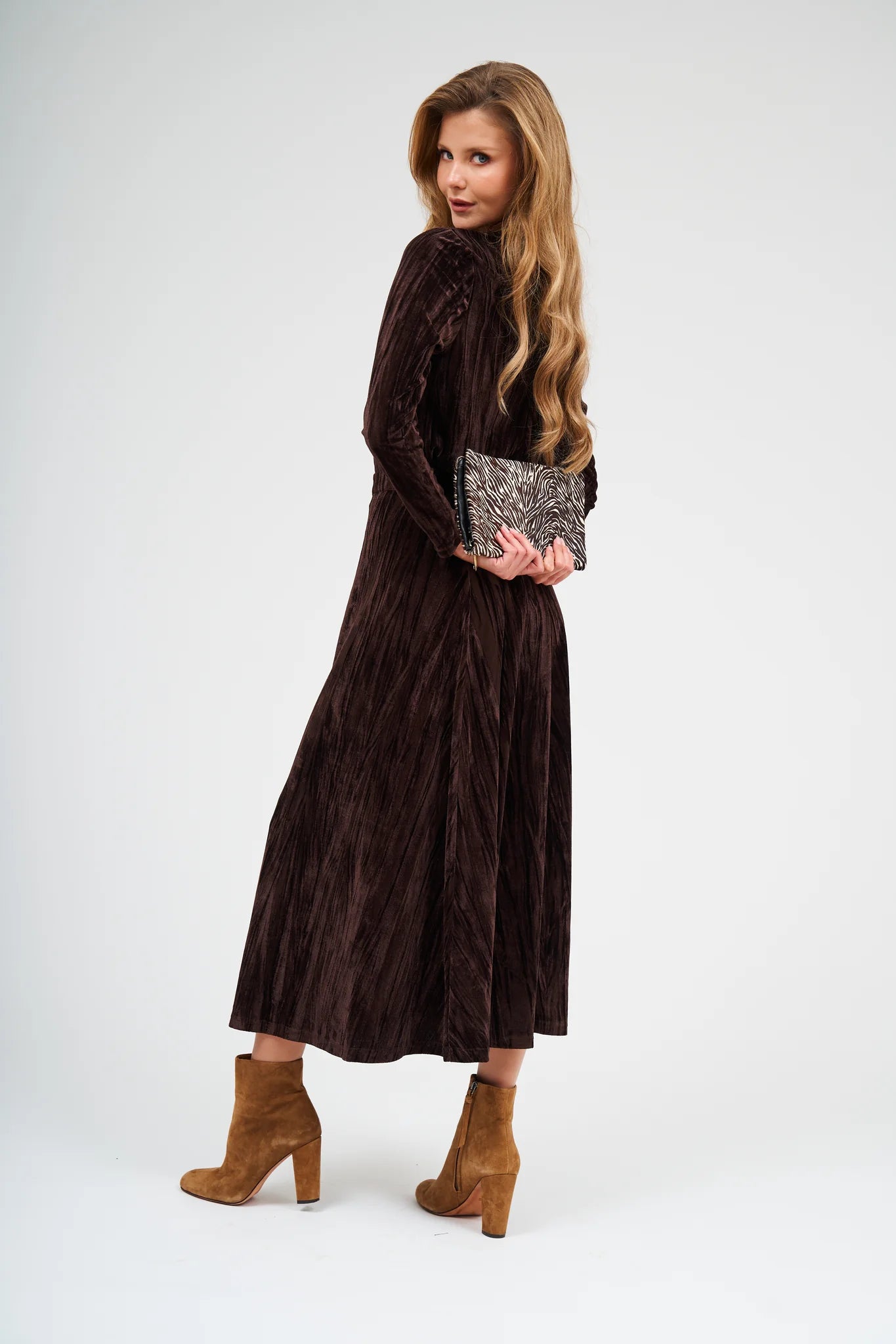 Daniella_WS258822_2048x2048_c4edb46e-6ac6-4266-a4f2-1121dca62c99.webp