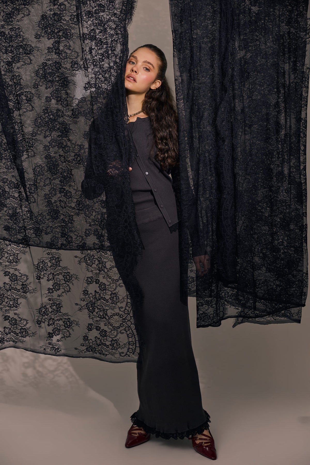 E-Ecom081745142.jpg