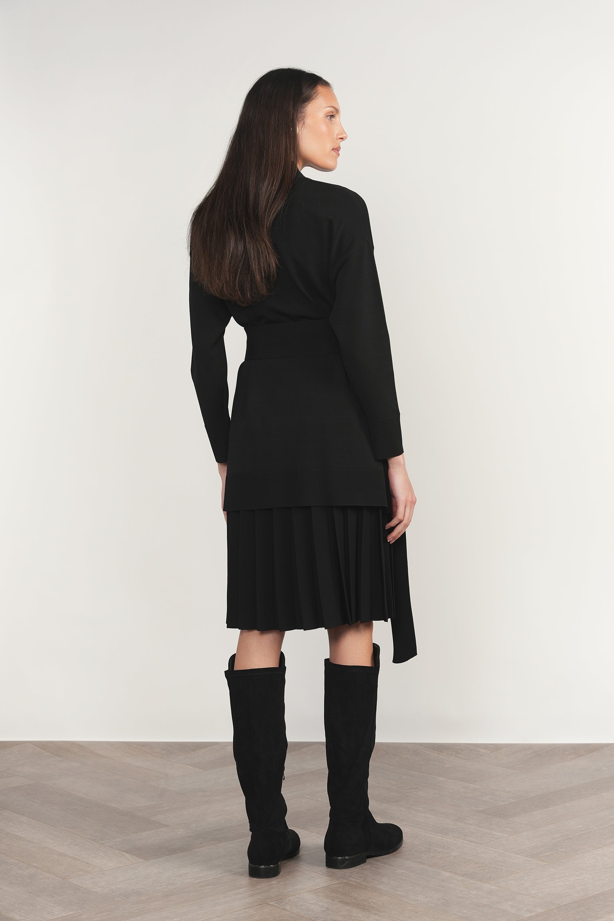 Duoro Cardigan in Black