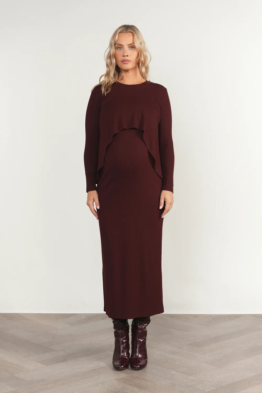 F26-1225Cabernet-002016copy_a370cf5b-84da-4a90-b7d5-948b2df676da.webp
