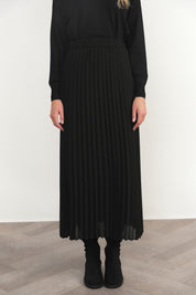 Vaal Sweater in Black