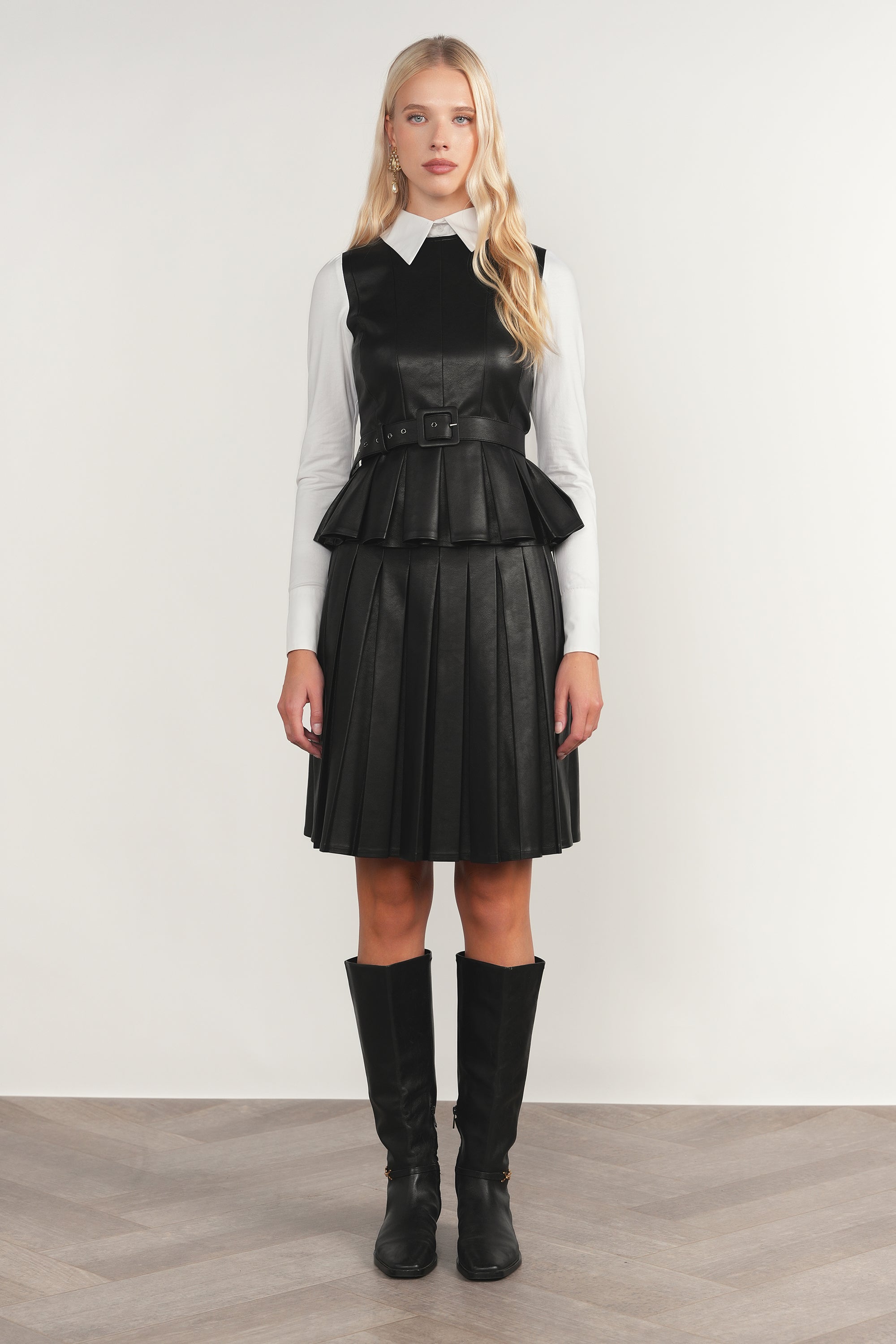 Cam Leather Top in Black