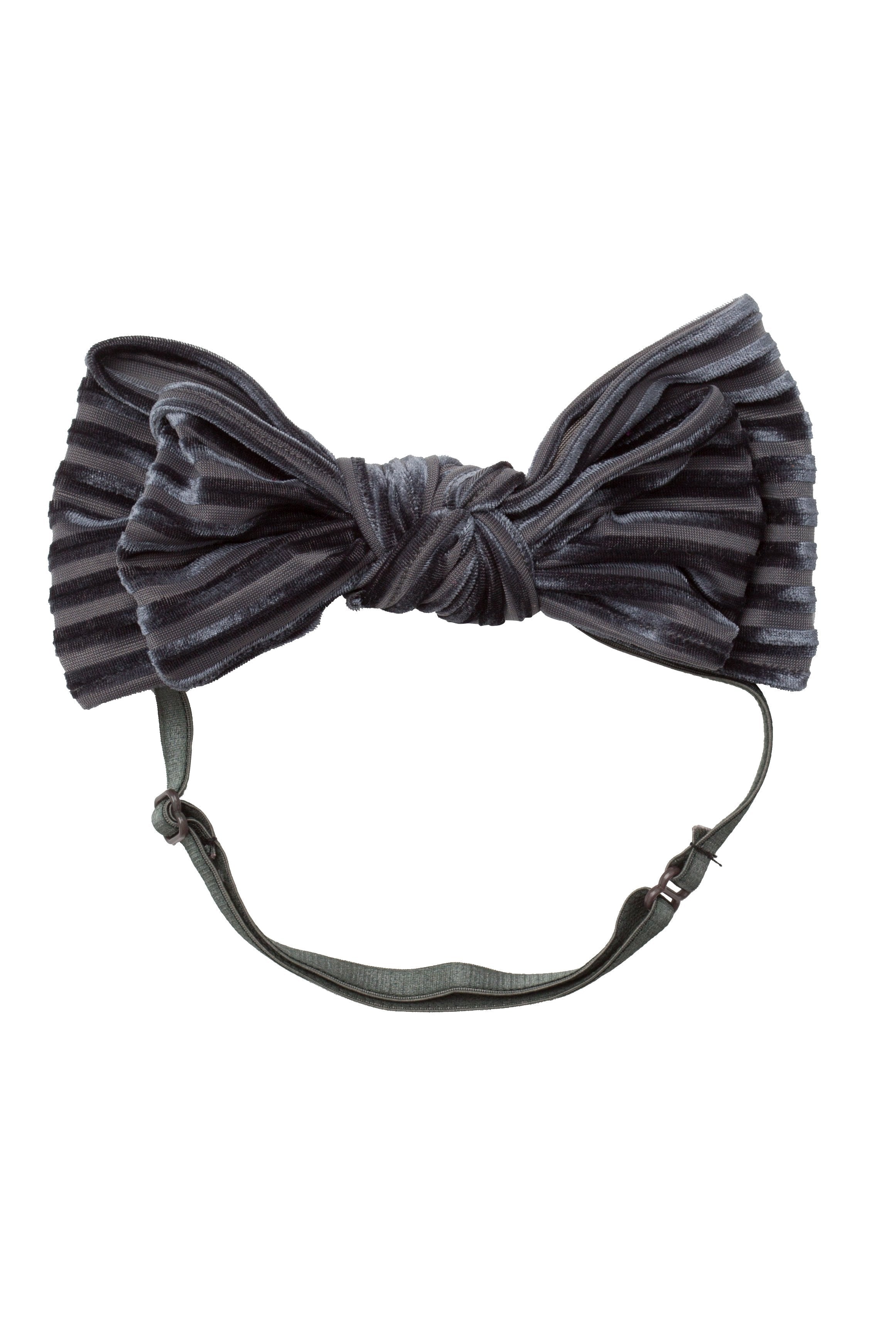 Floppy_Velvet_Stripe_Wrap_-Grey_Velvet_Stripe-IMG_6590.jpg