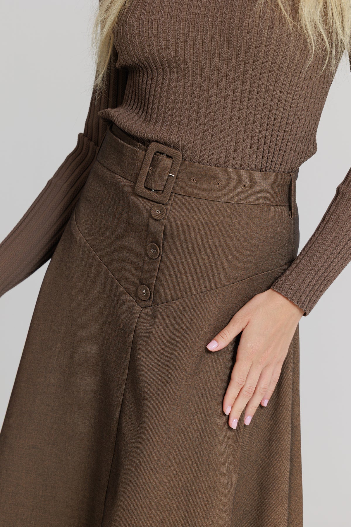 Fit and flare skirt brown