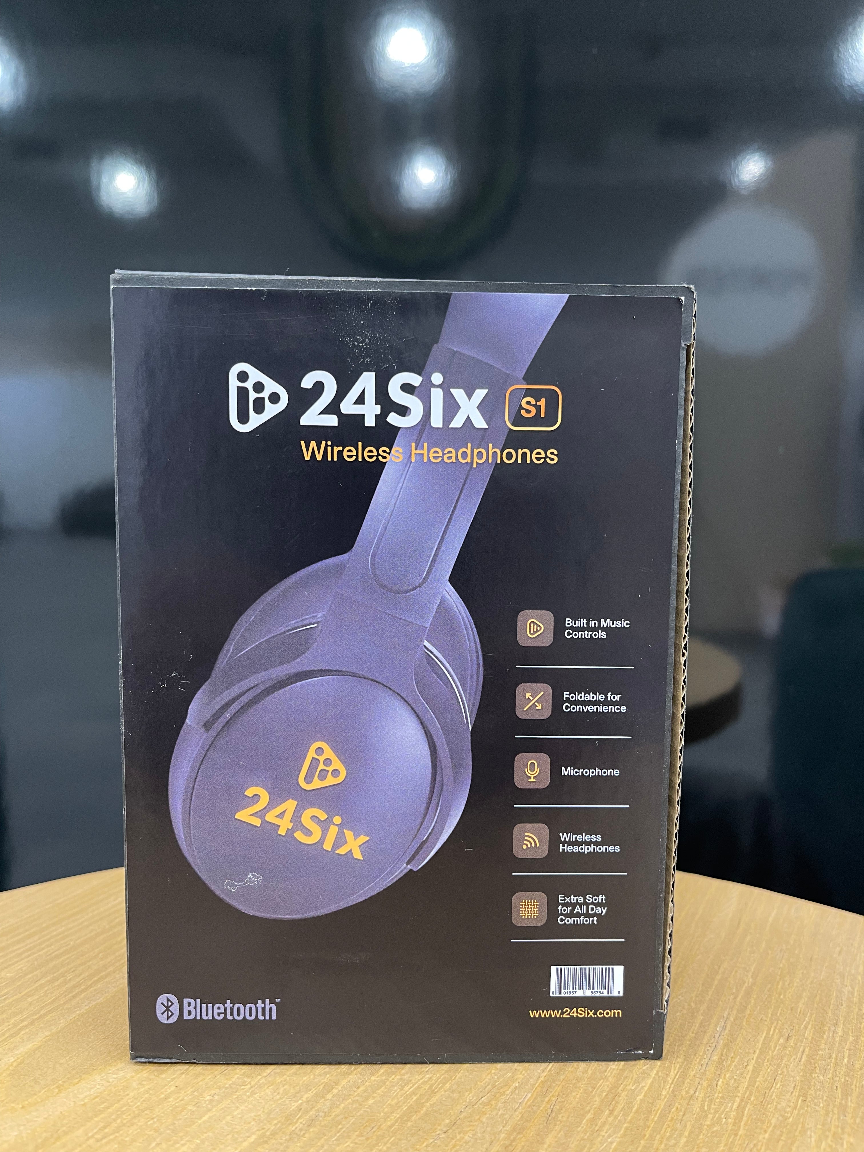 24Six Light Up Logo Bluetooth Headphones