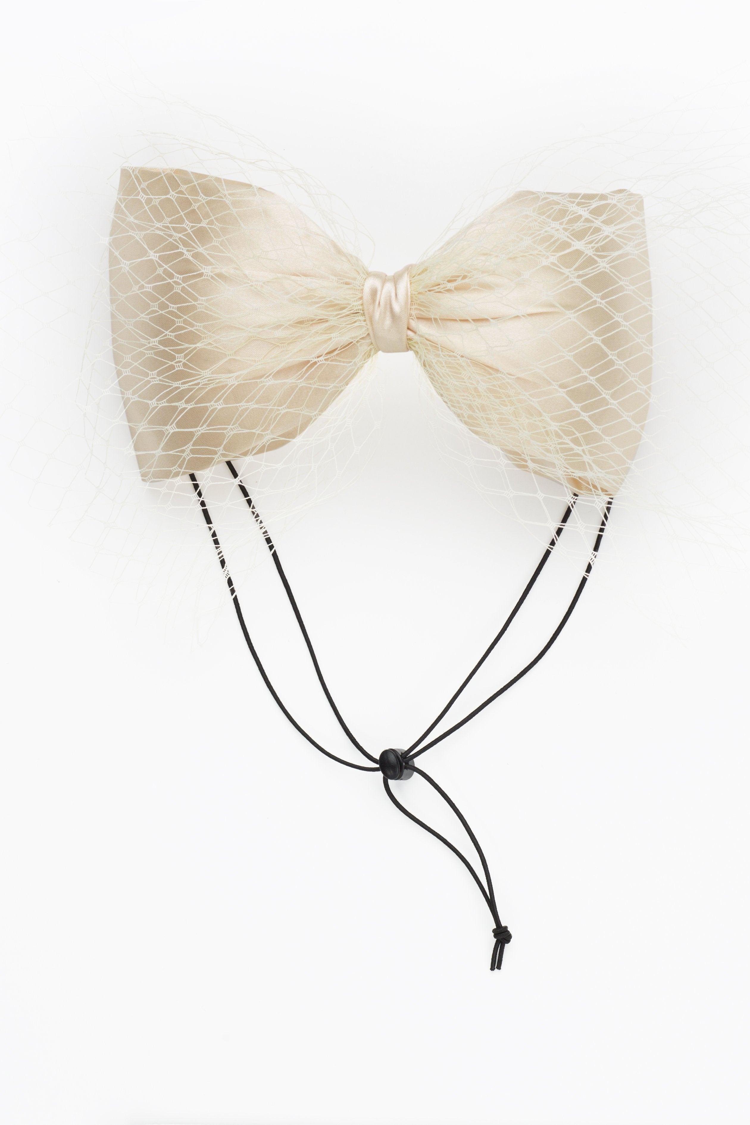 IMG_0750_Avant_Garde_Bow_Grand_IVory_Yellow_Ivory_4dc03507-ba1f-43f5-b810-a077224eb00a.jpg