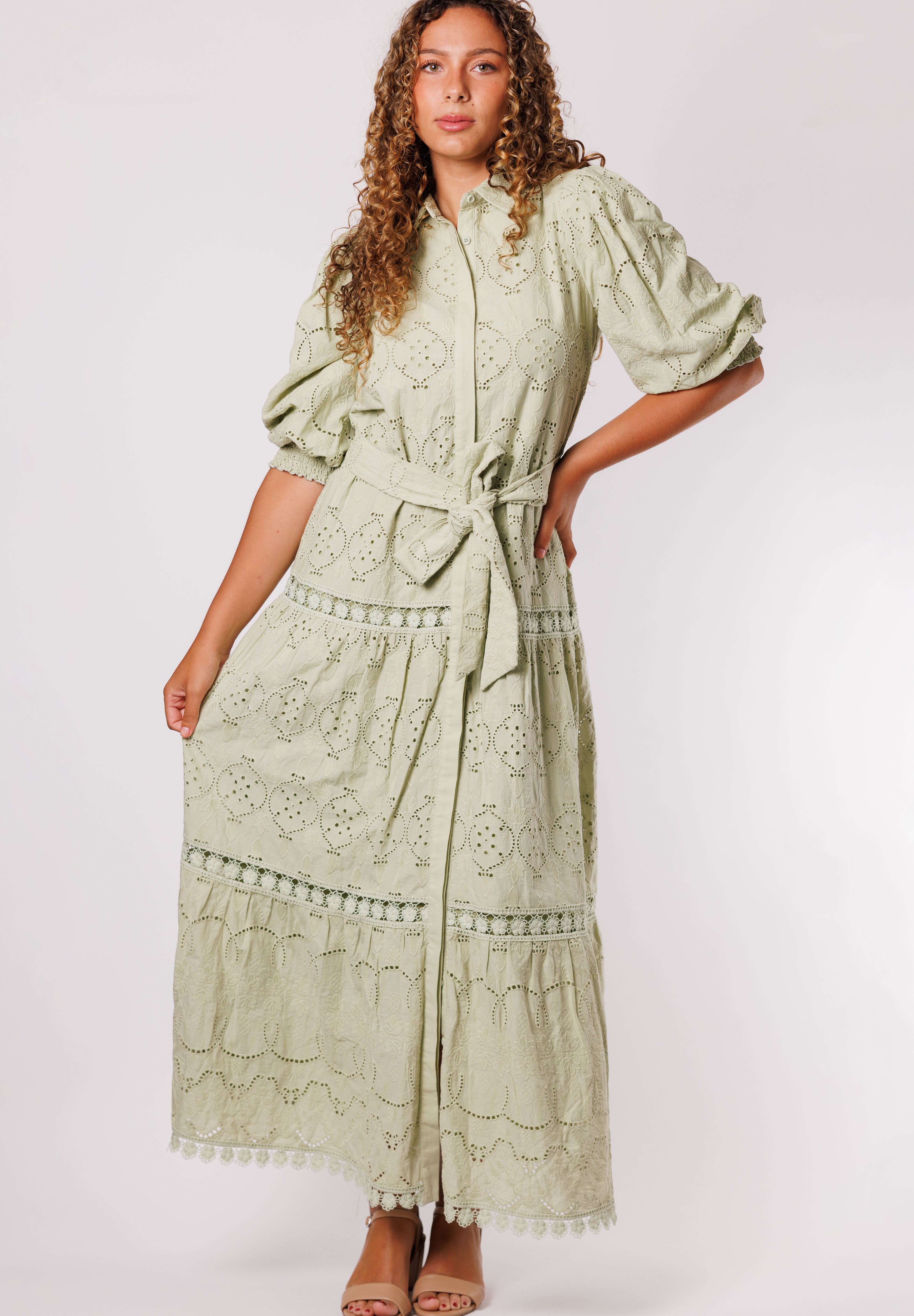 EYELET LACE DRESS (26121)