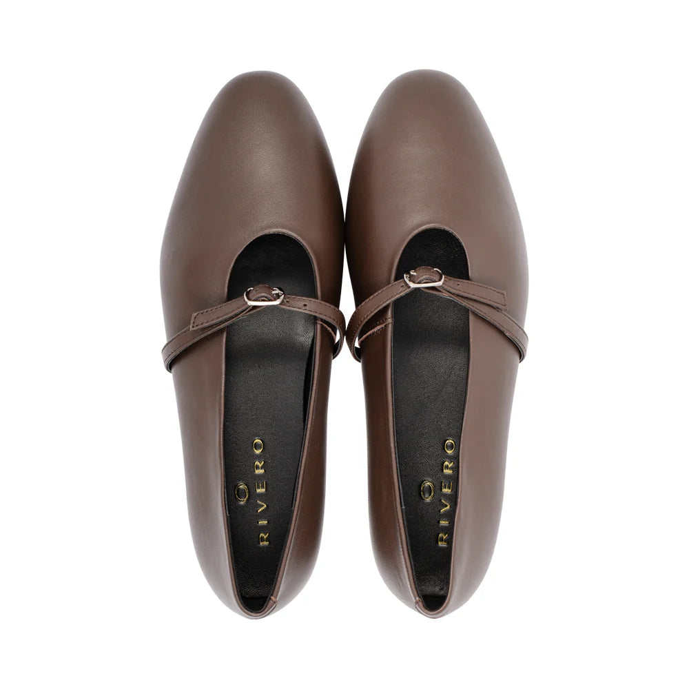 KyrovaChocolateLeatherF26Side-2.webp
