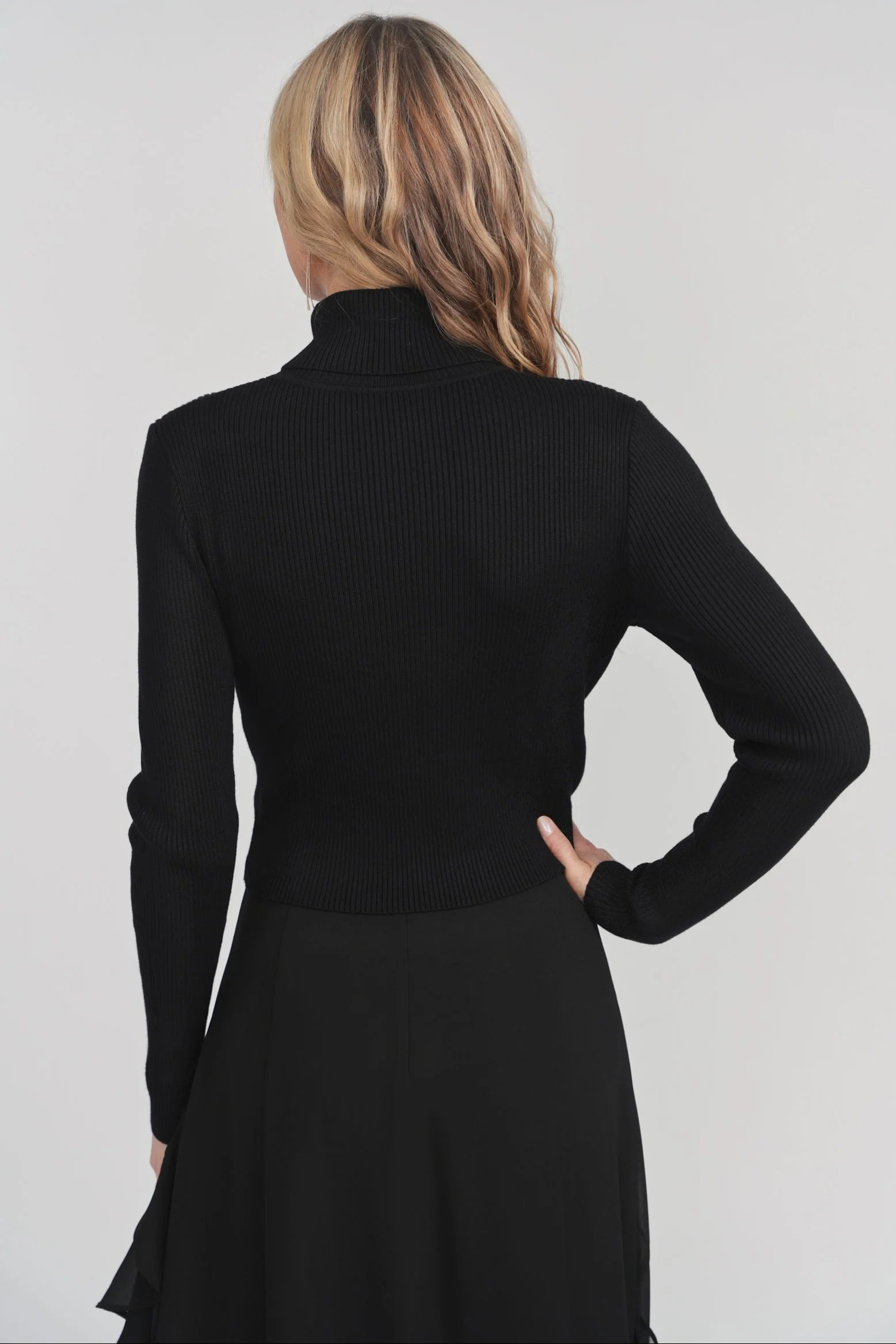 Geniah Sweater