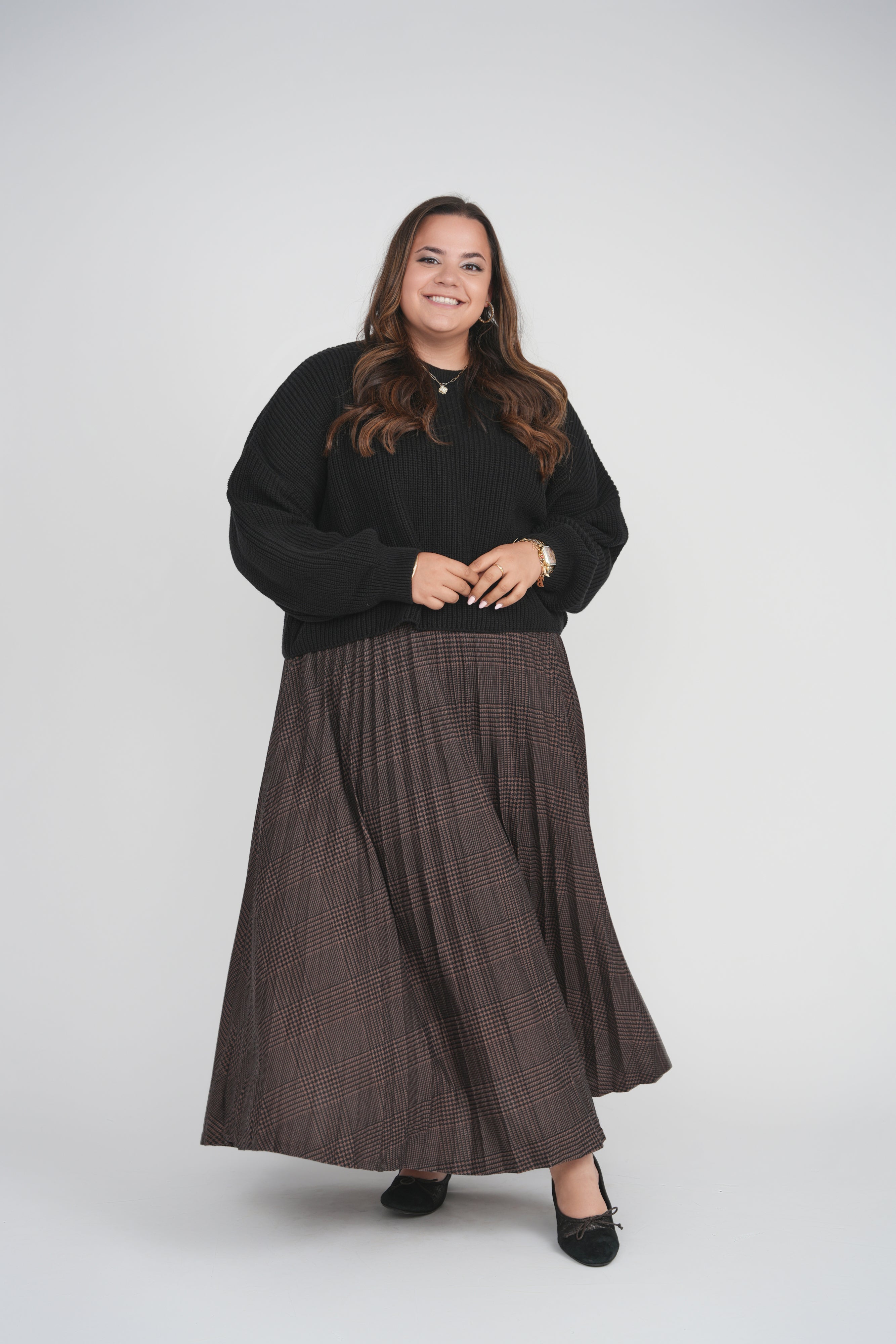 CROPPED KNIT SWEATER (BLACK)