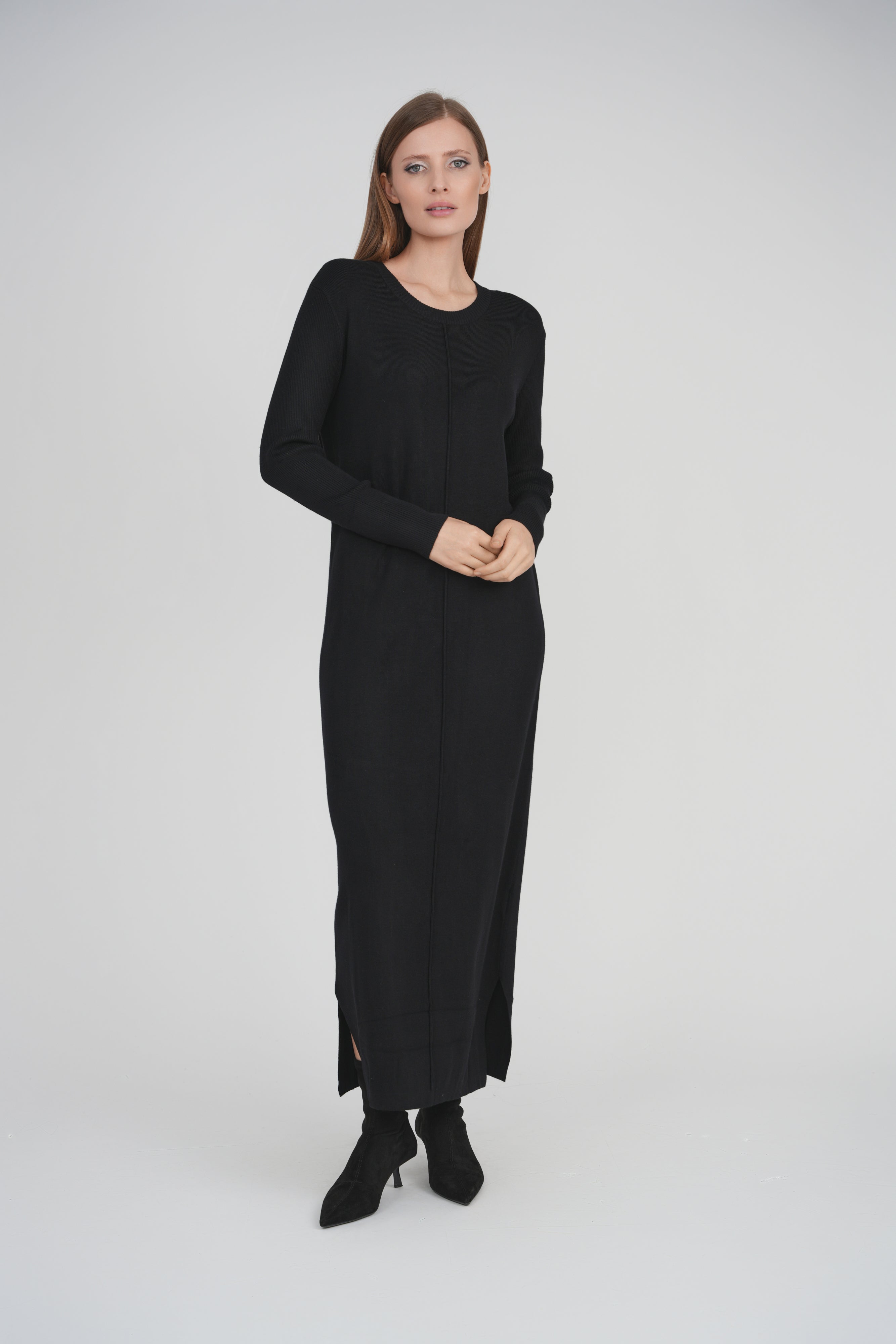 SWEATER MAXI DRESS (BLACK)