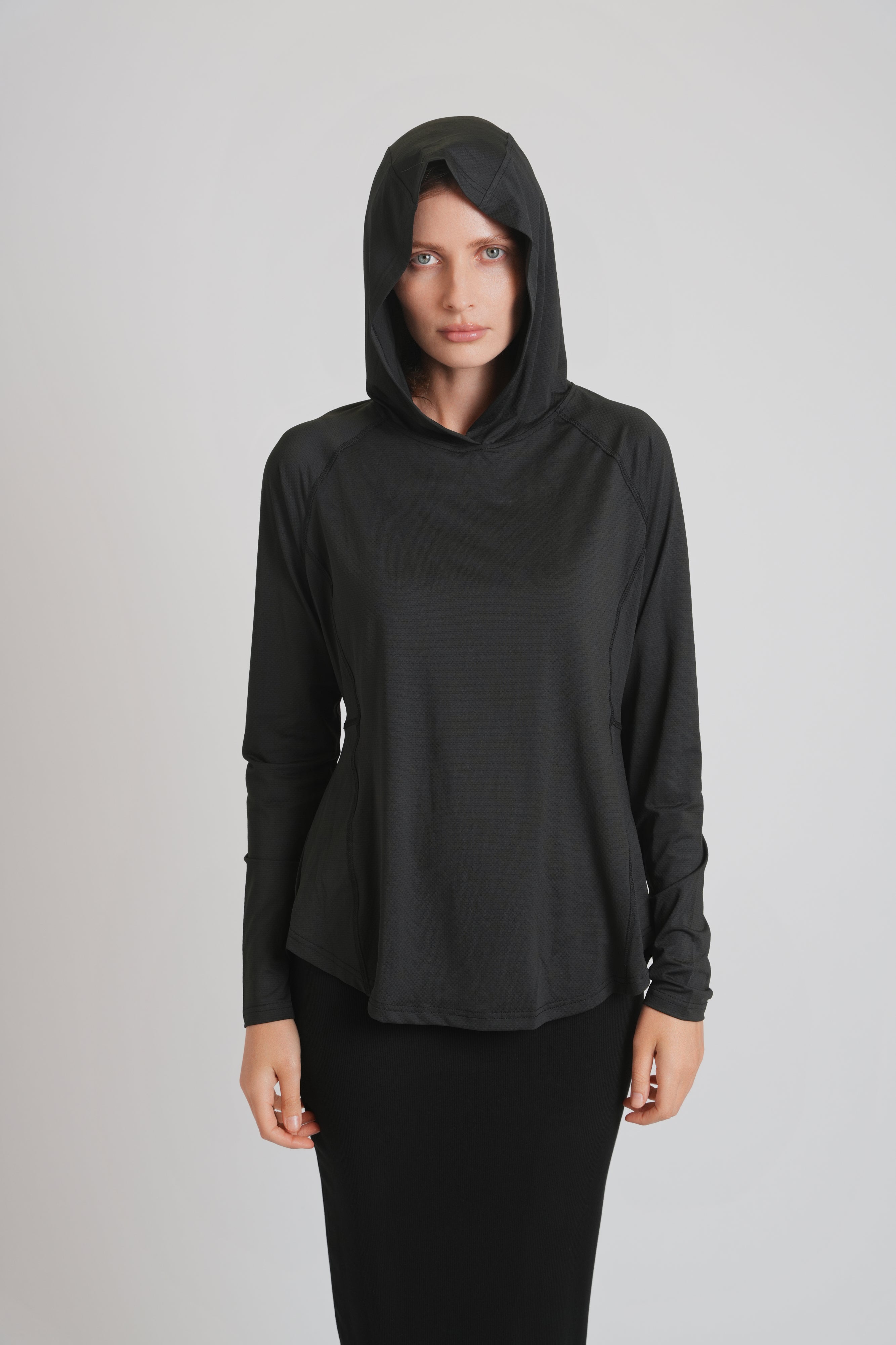 HOODED ACTIVE TOP