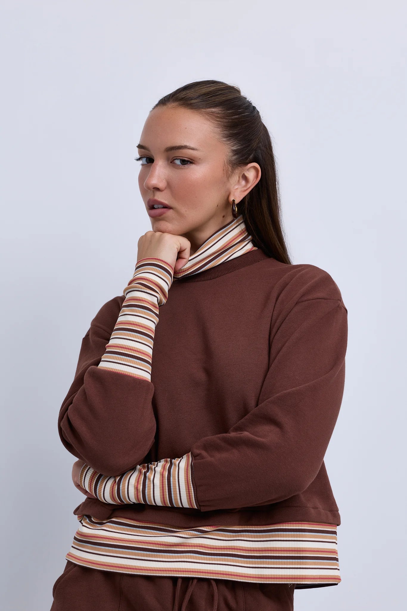 Boxy Sweatshirt with Striped Neck Cuffs and Bottom Band