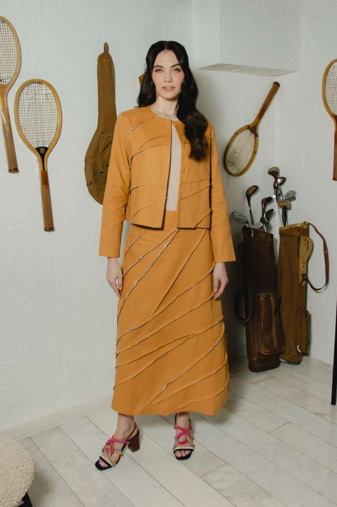 Chic Lines Skirt