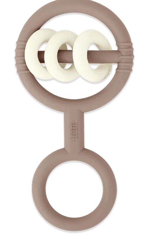 adora-bebe-rattle-teether-33446038667441_1160x_44f30686-7961-4776-b820-4aafa31608f6.webp