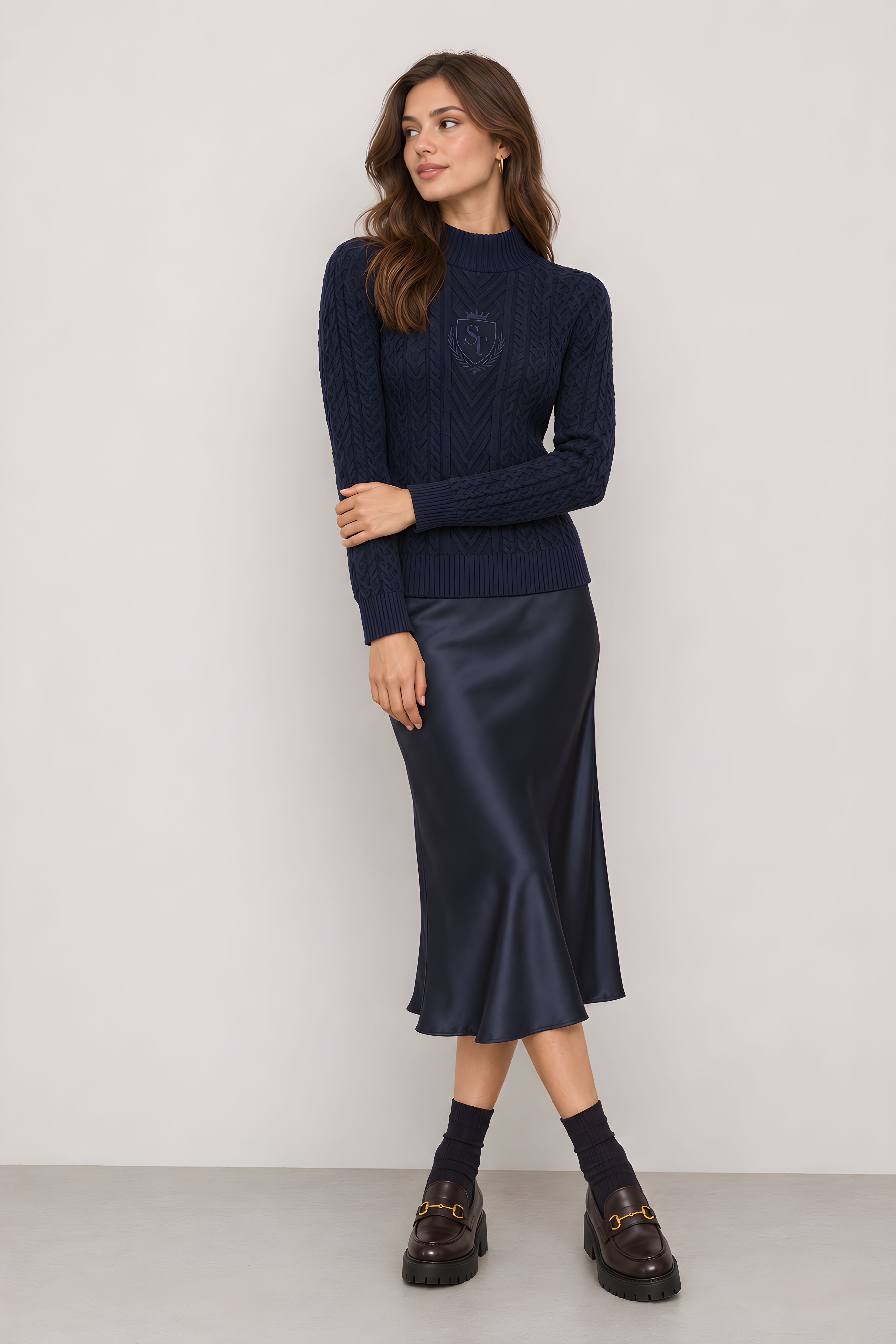 CRESTED CABLEKNIT SWEATER (D16)