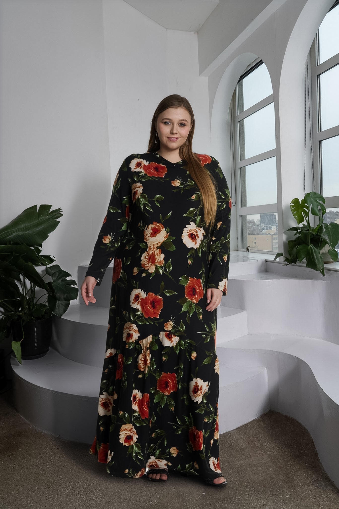 LIZ DRESS PLUS - BLACK FLORAL