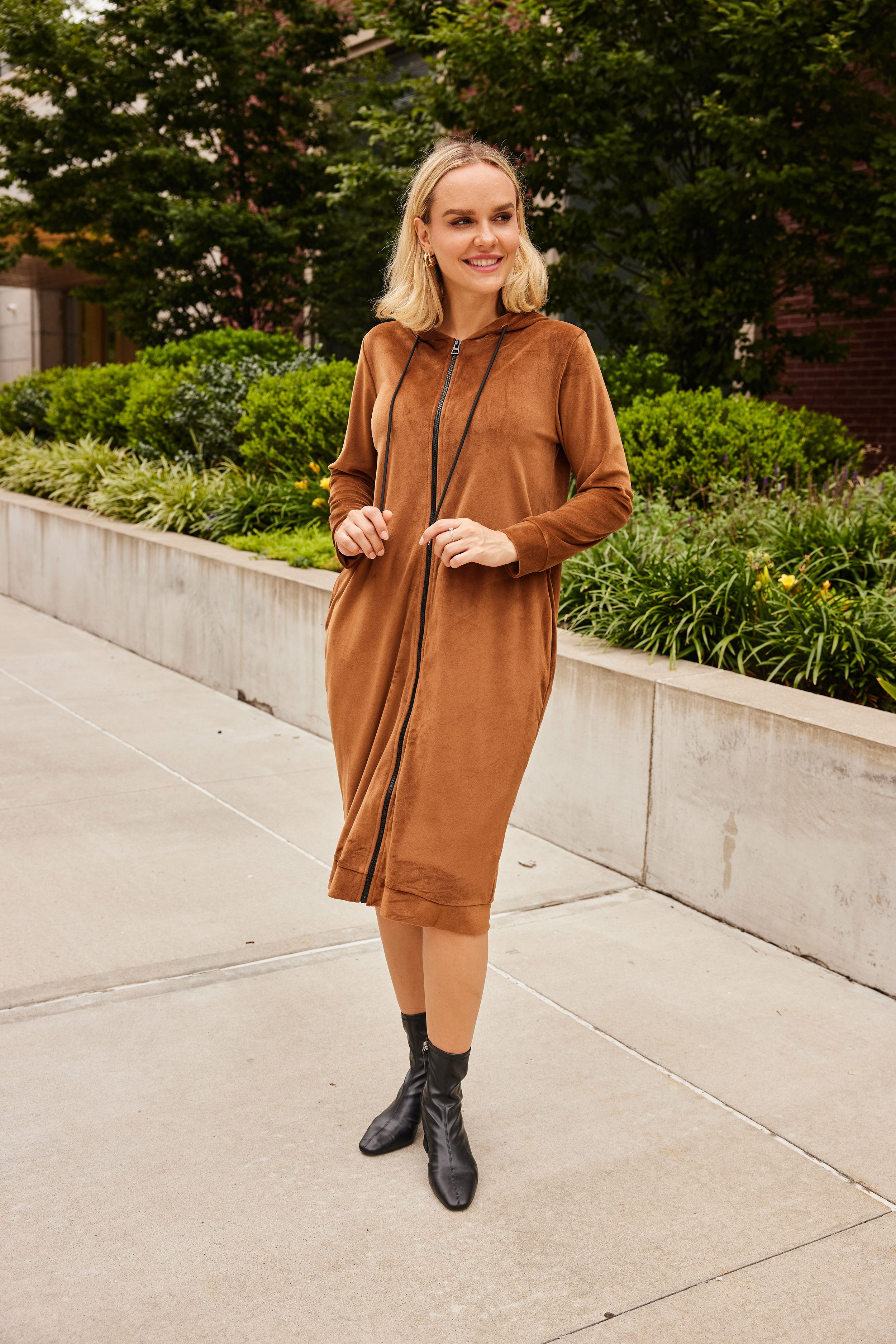 CARRIE HOODIE 2.0 VELOUR