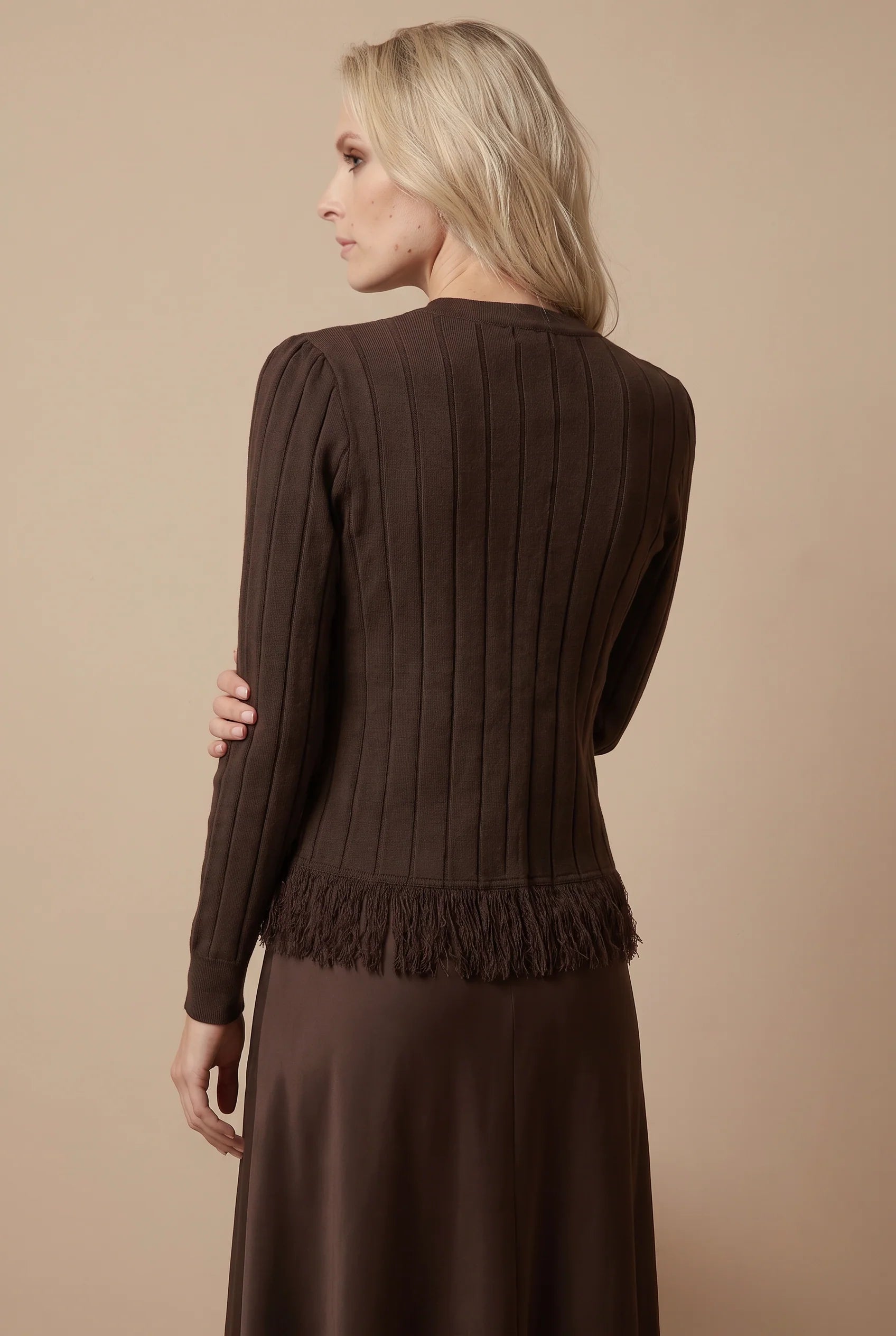 KNIT FRINGE SET-BROWN