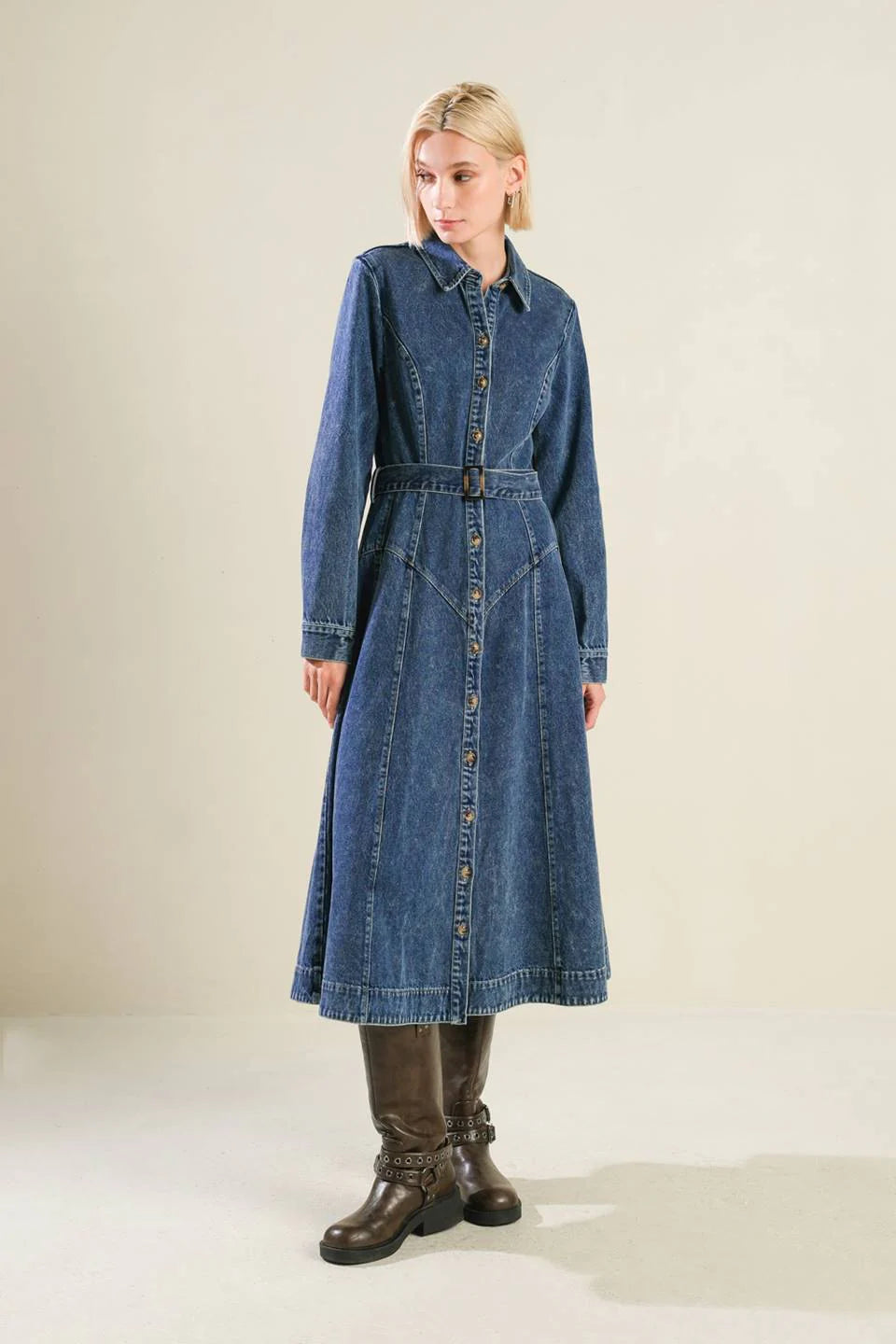cc30ce6ef721b73451e38135059d6368fb47019e2e6d5139d91cbc404819f6eeFD1252_DENIMBLUE_1.webp