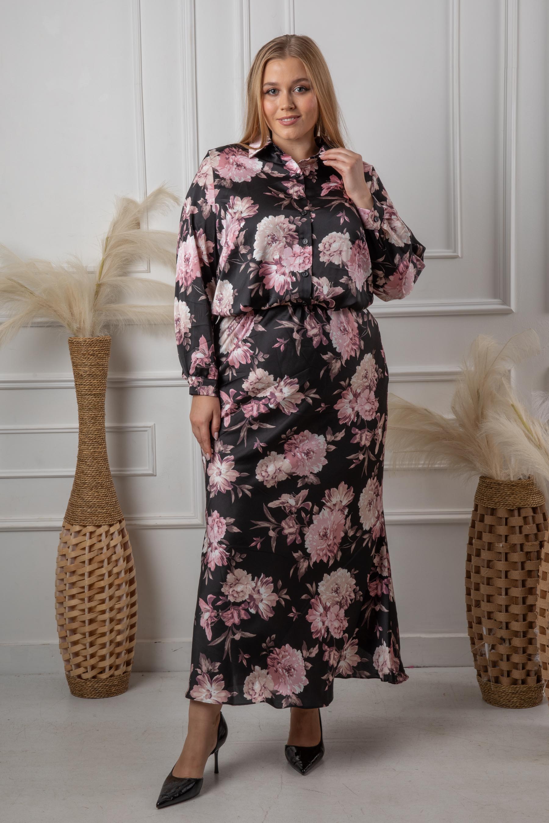 ALMA TOP PLUS - BLACK FLORAL