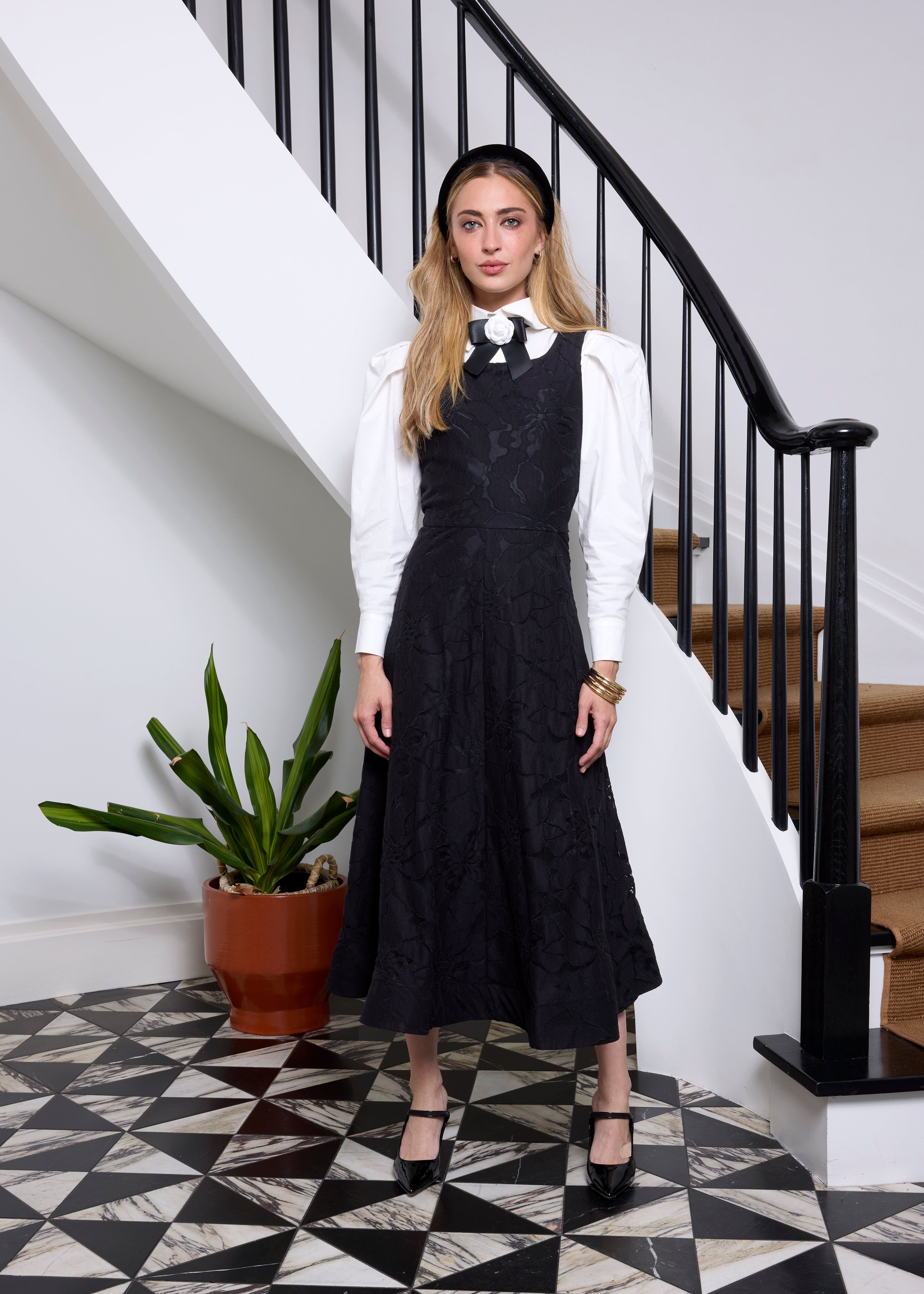 Blace Jumper