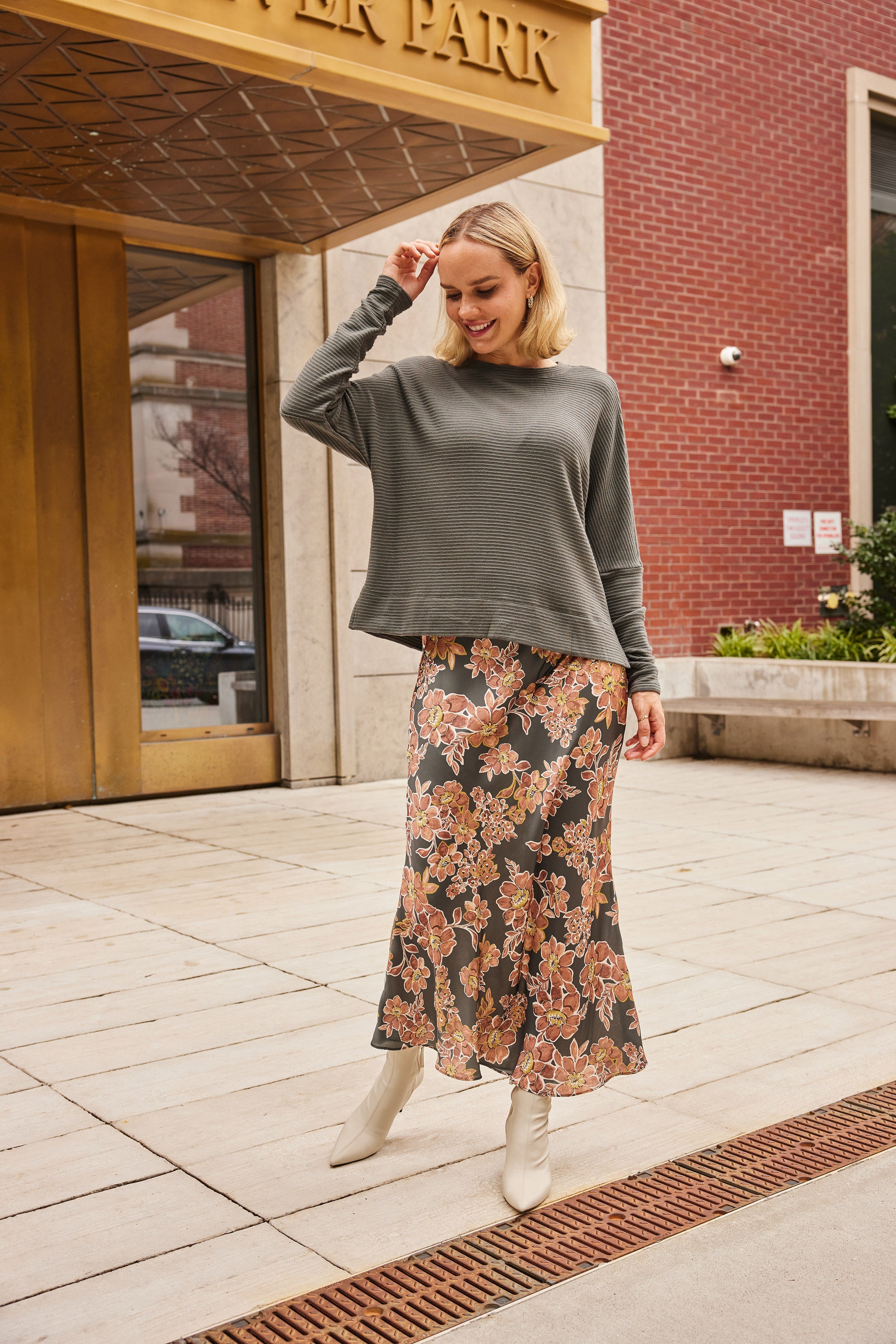 COSMO SKIRT - FLORAL