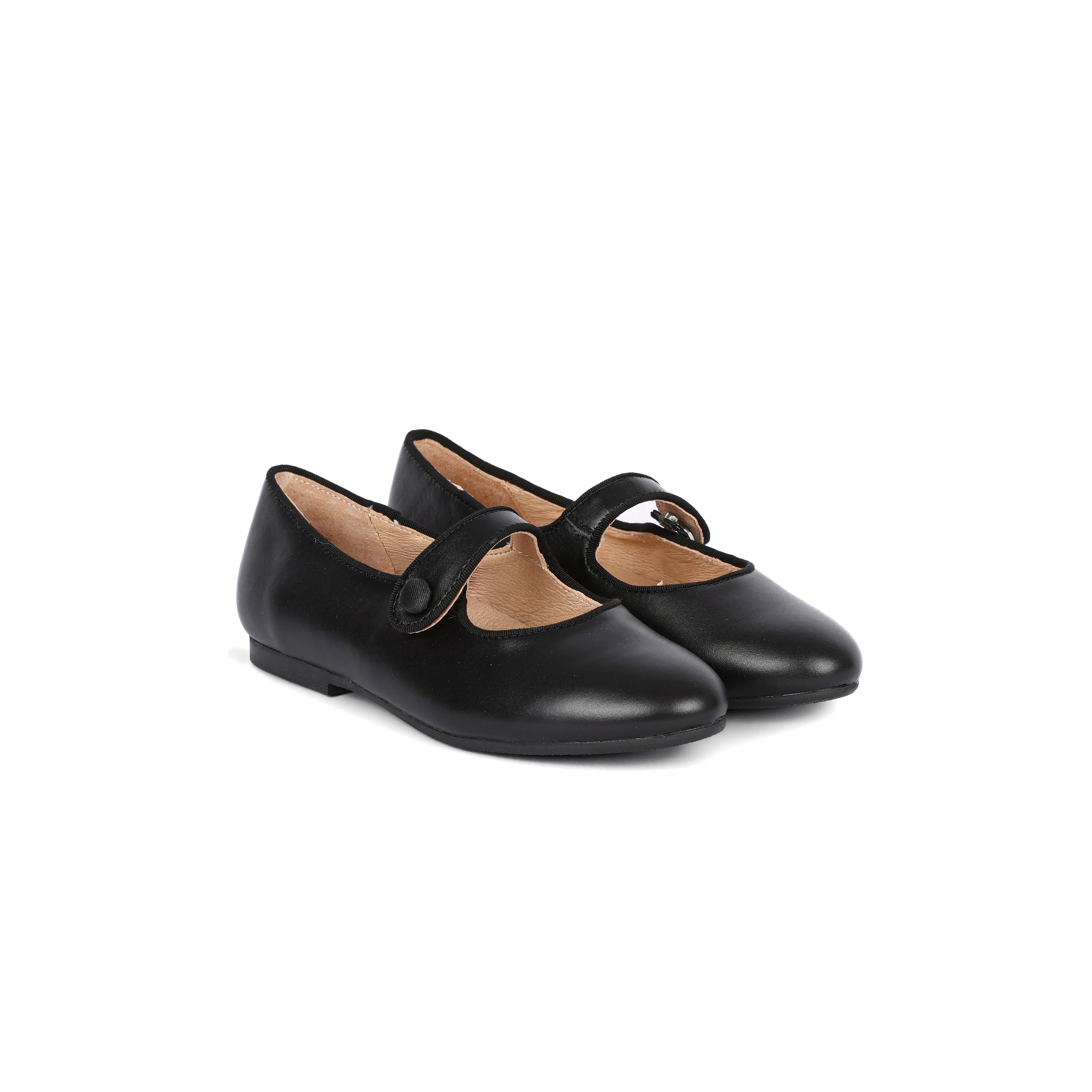 front_strap_black.new_f0211921-06d4-4890-ad7d-64c2fc07aa00.jpg